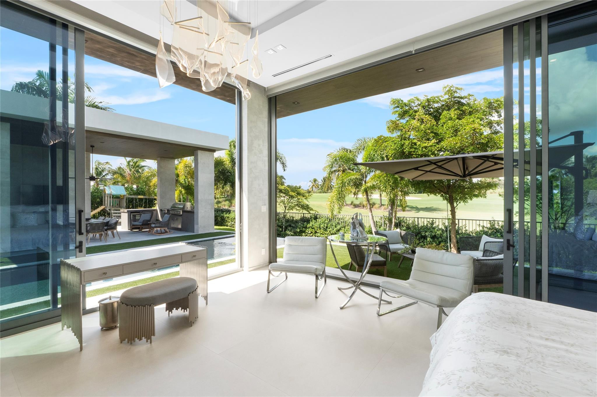 3917 Country Club Lane