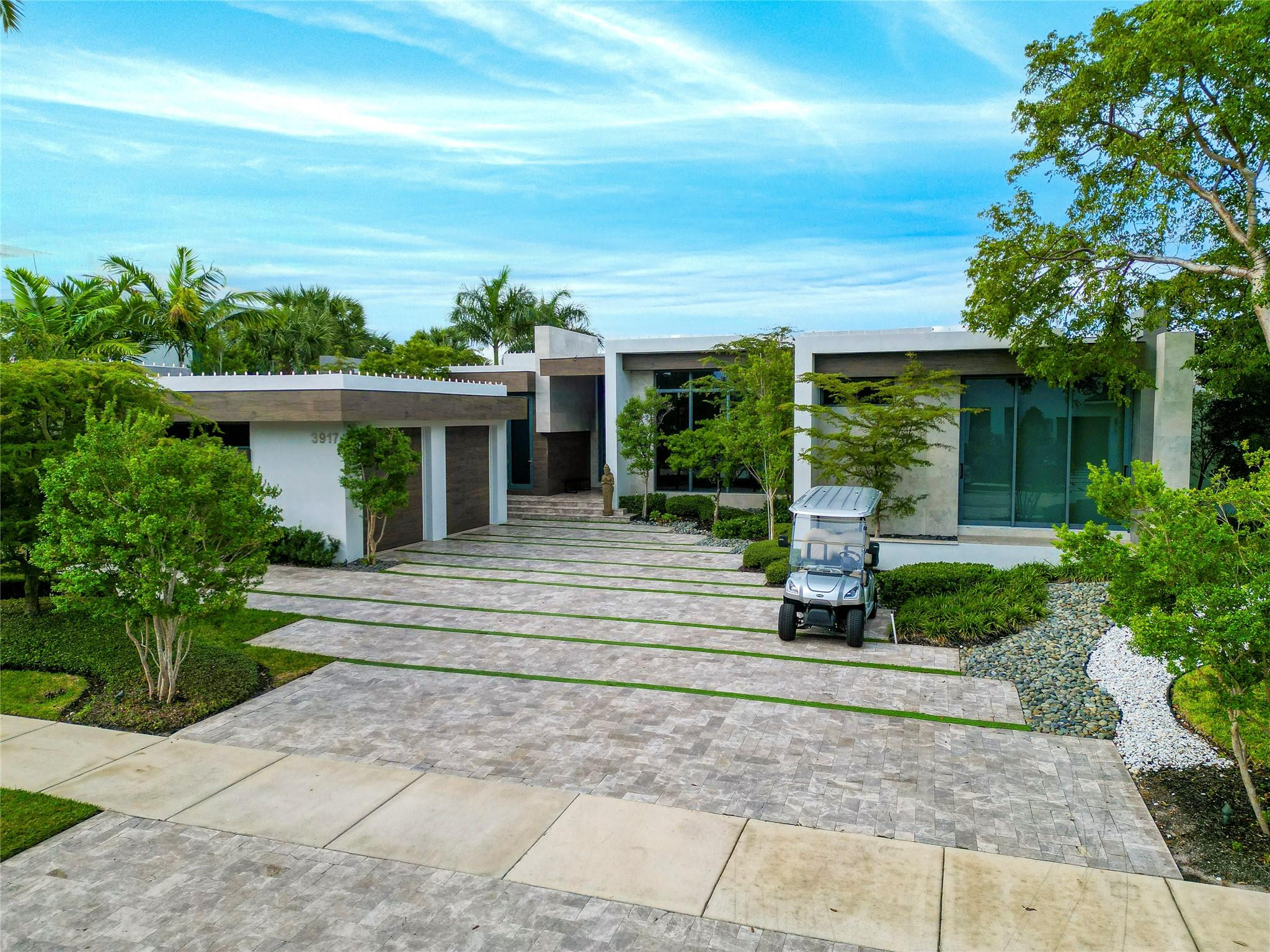 3917 Country Club Lane