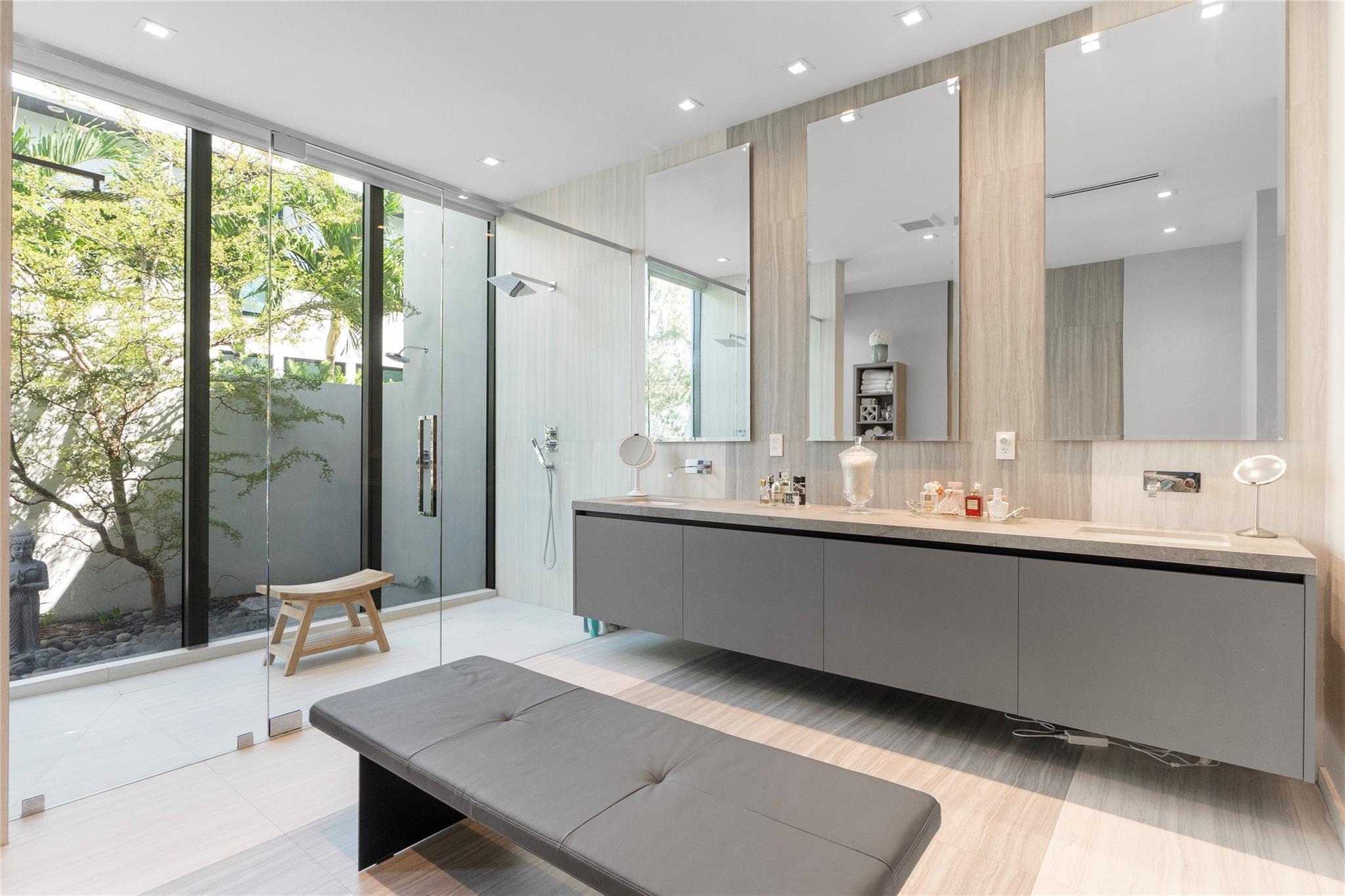 3917 Country Club Lane