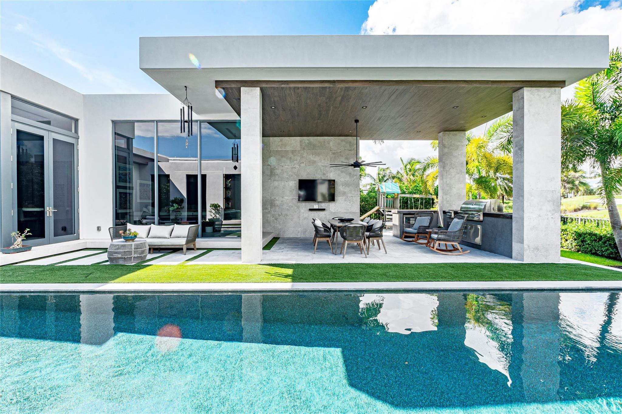 3917 Country Club Lane