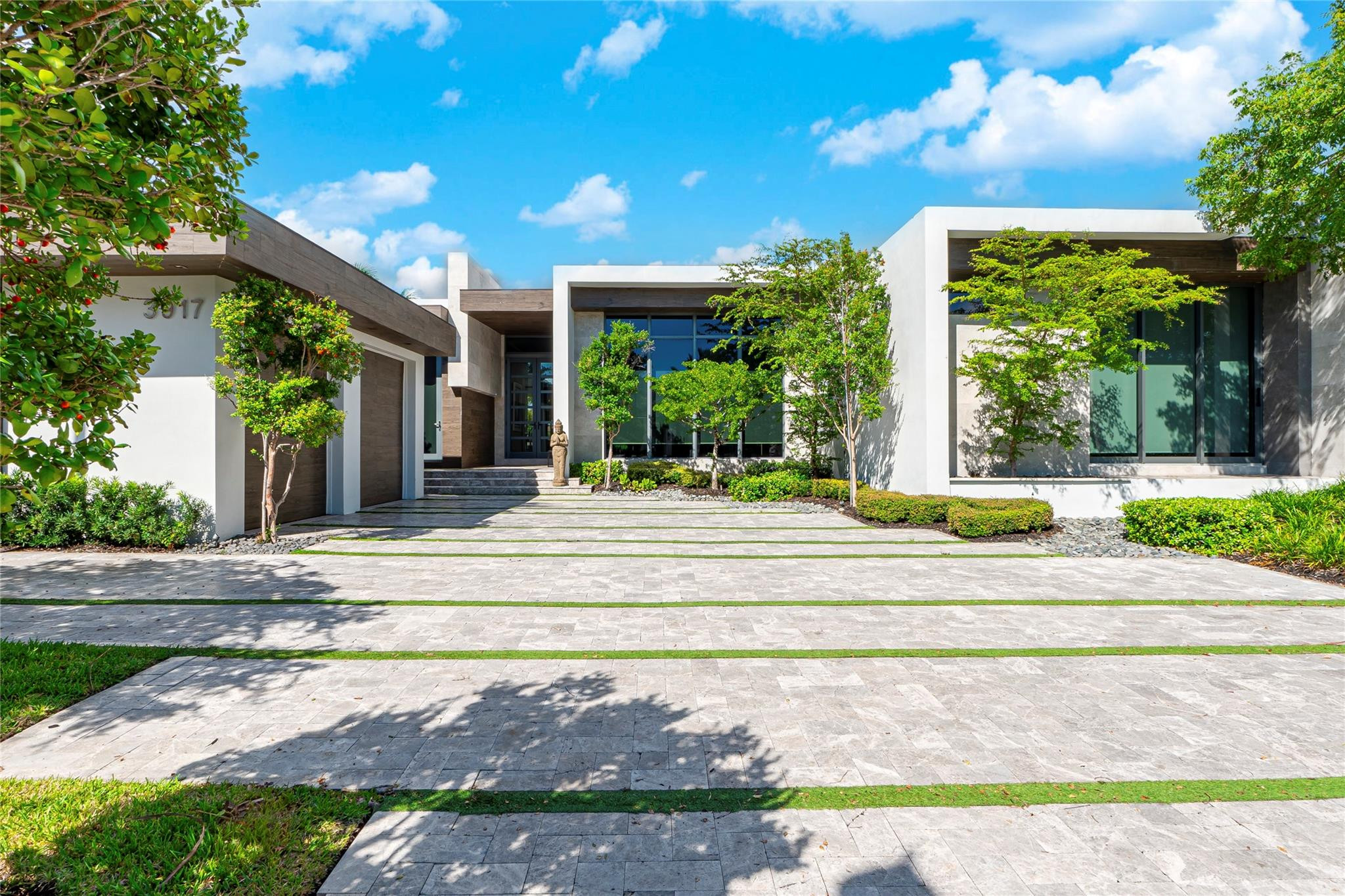 3917 Country Club Lane