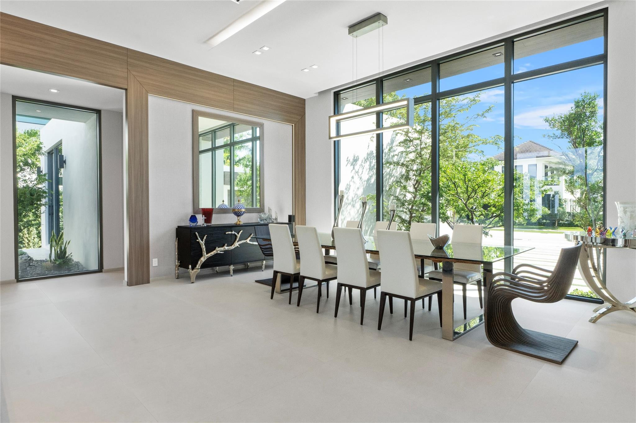 3917 Country Club Lane