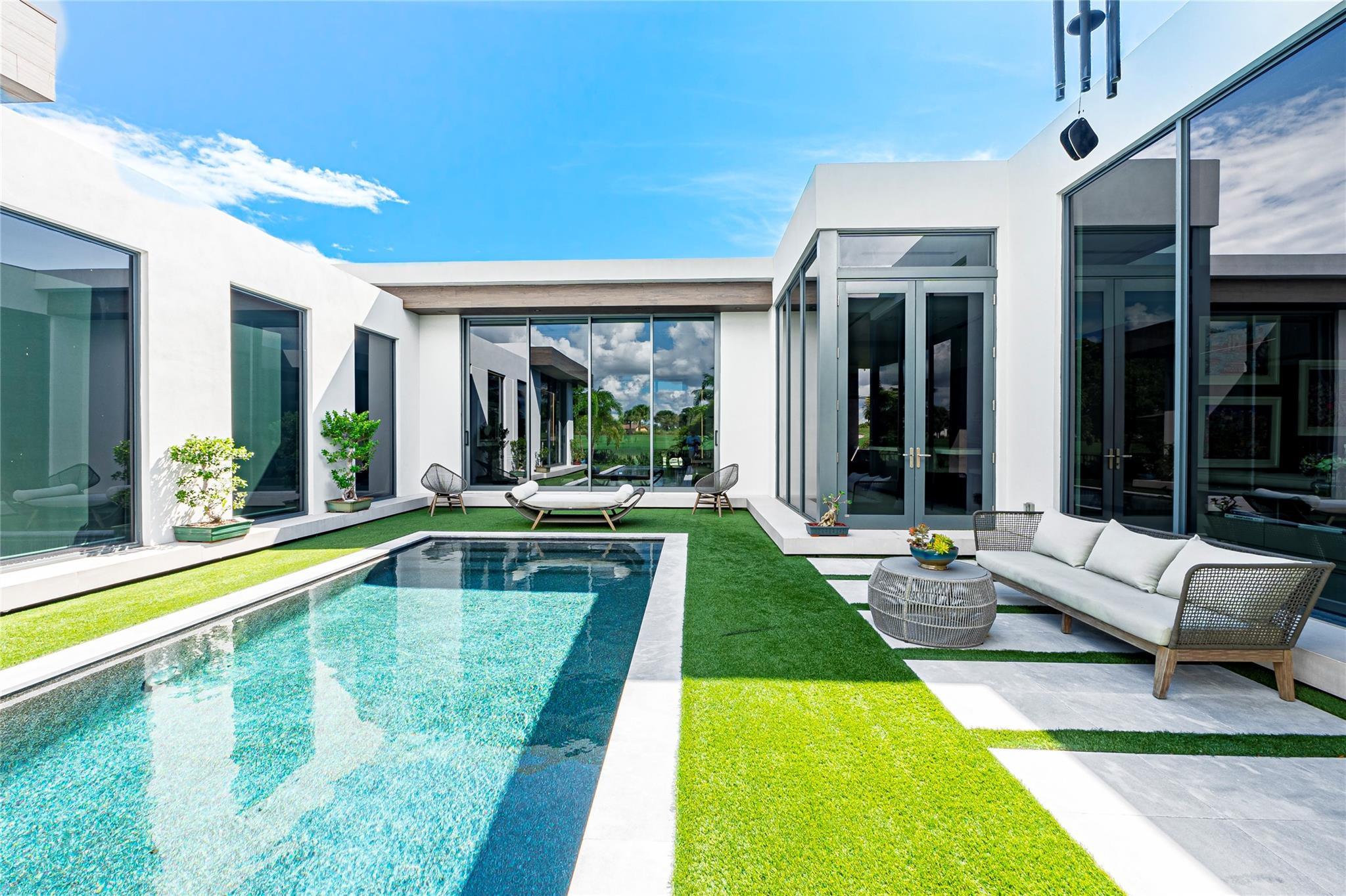 3917 Country Club Lane