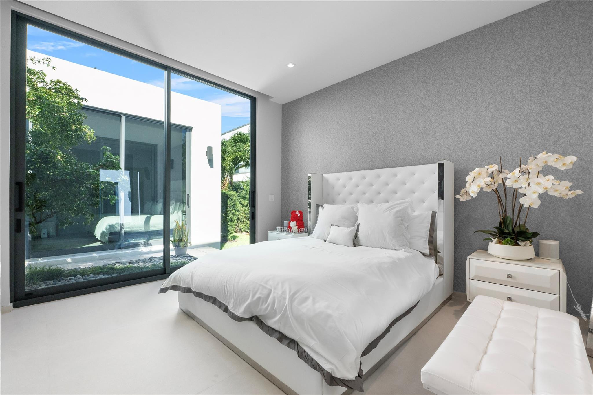 3917 Country Club Lane