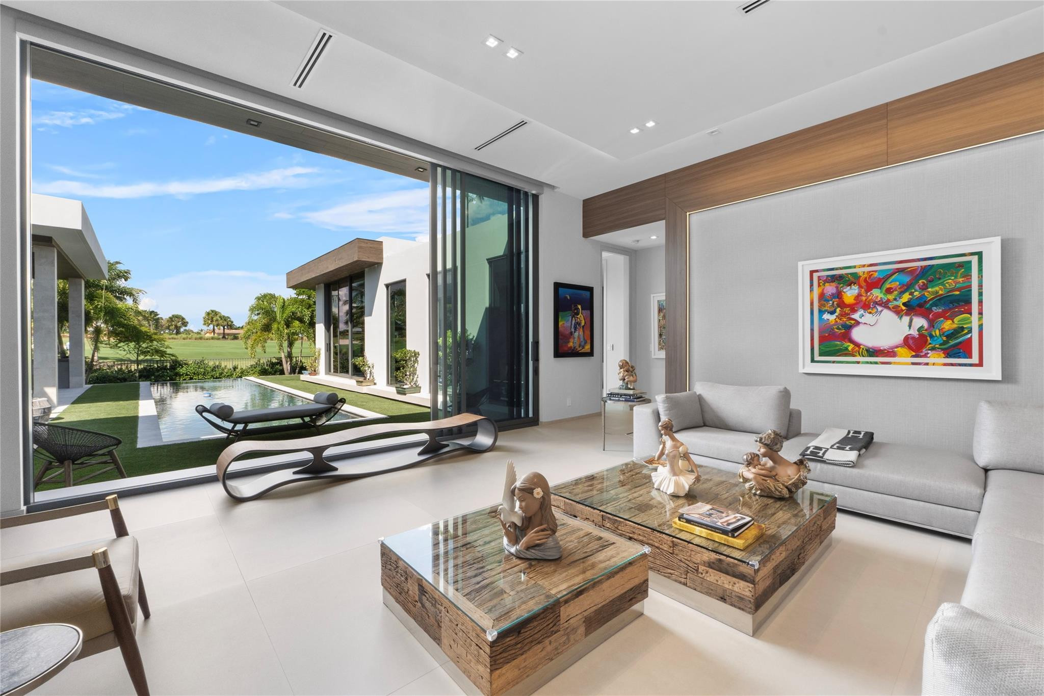 3917 Country Club Lane