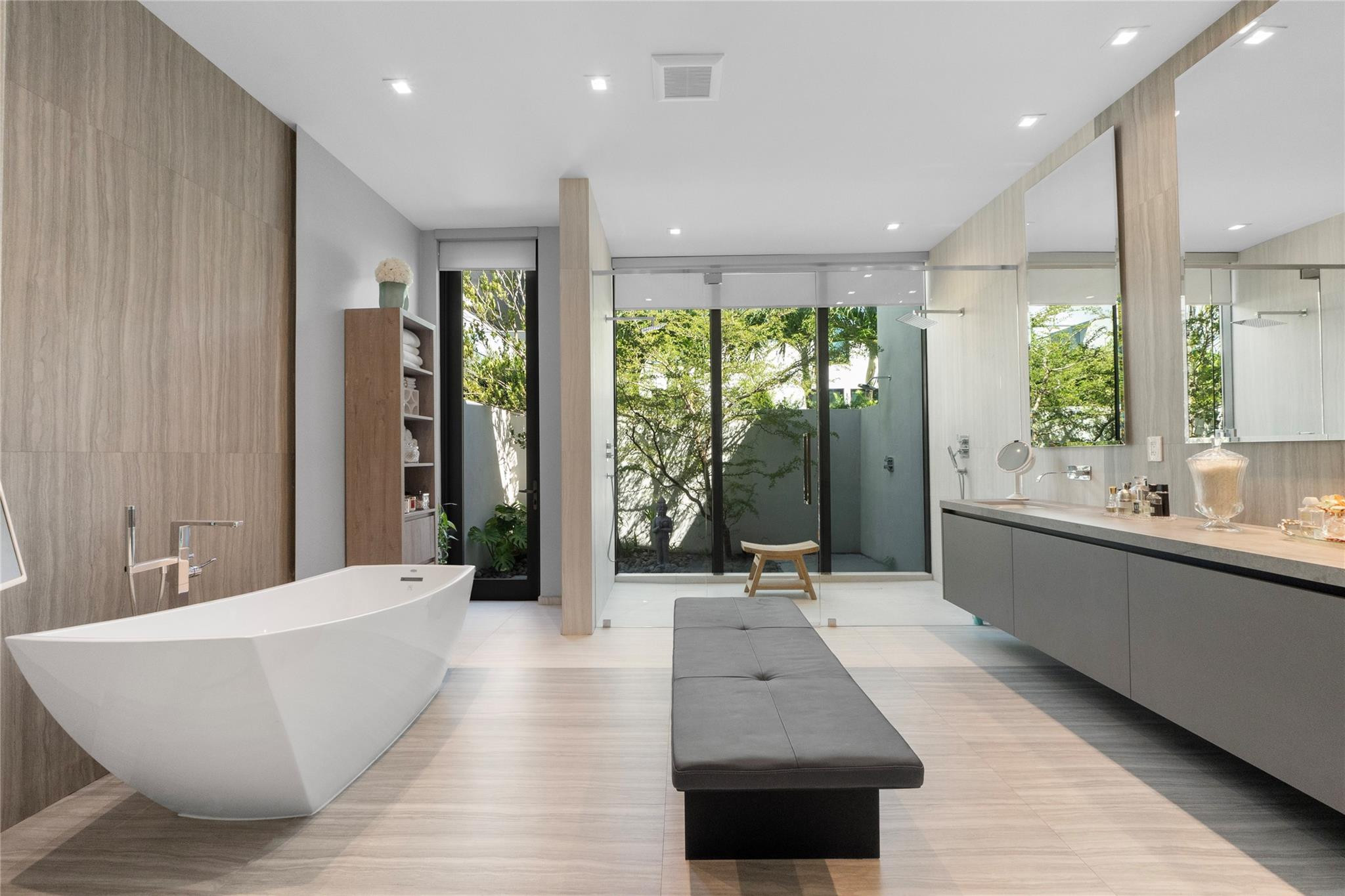 3917 Country Club Lane