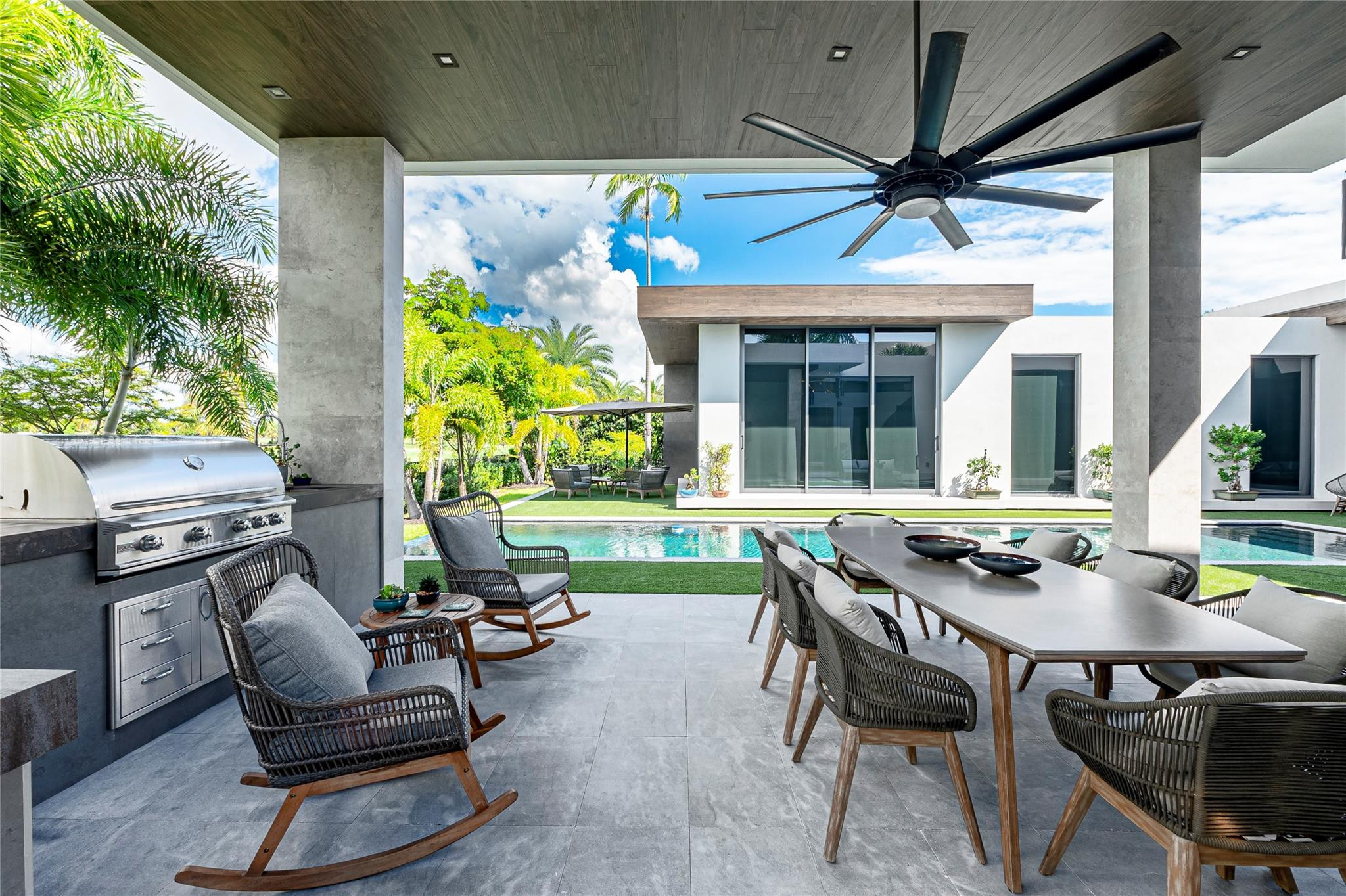 3917 Country Club Lane