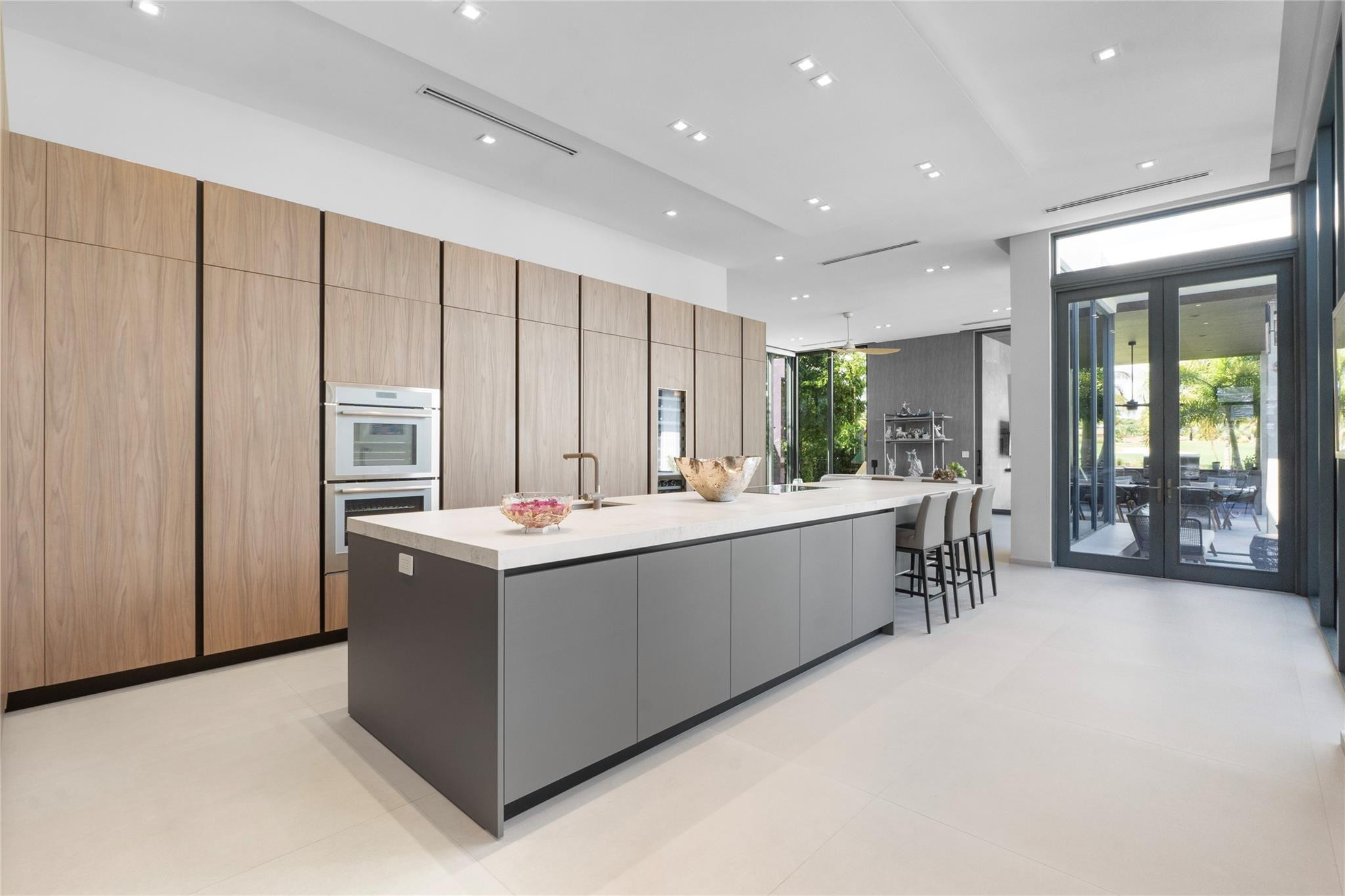 3917 Country Club Lane