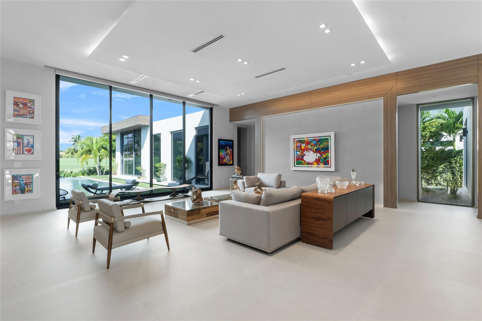 3917 Country Club Lane