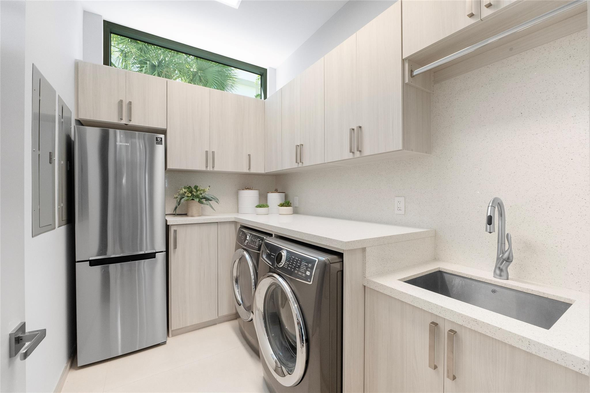 3917 Country Club Lane