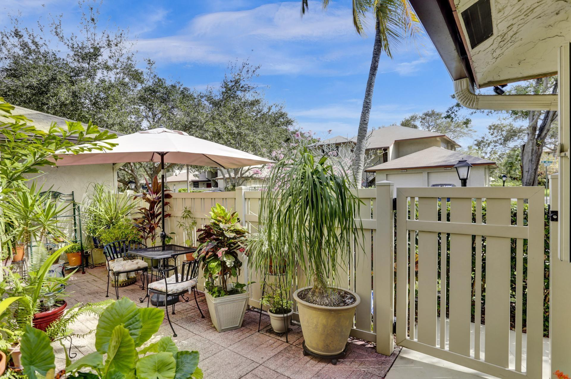 1821 NE 40th Court 307