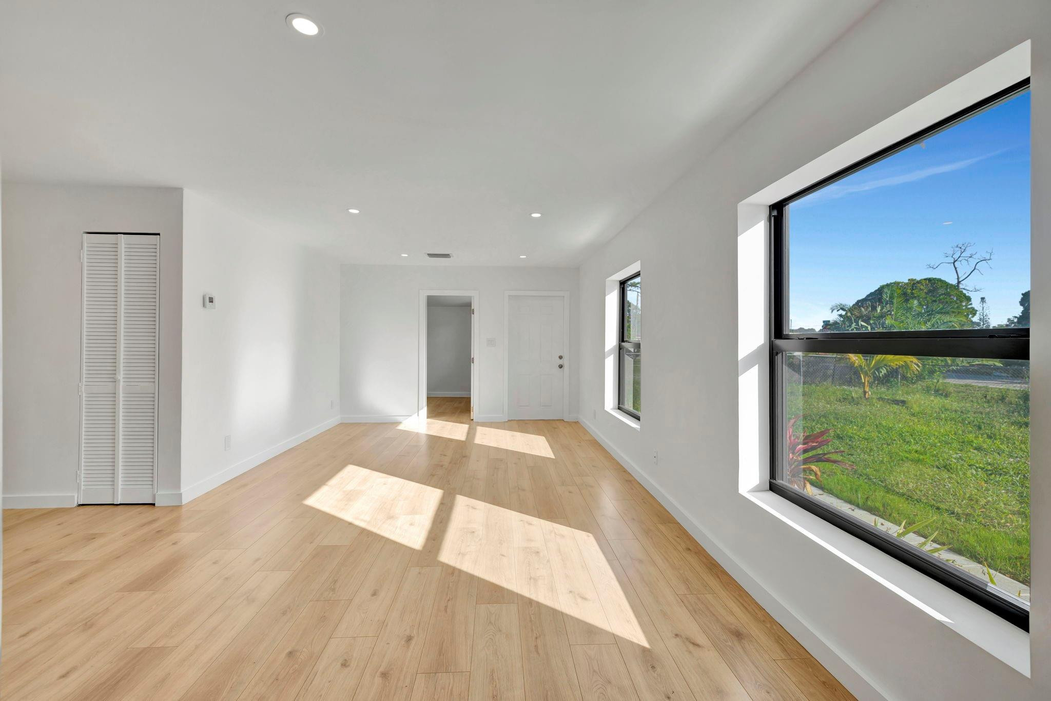3404 Sloan Road
