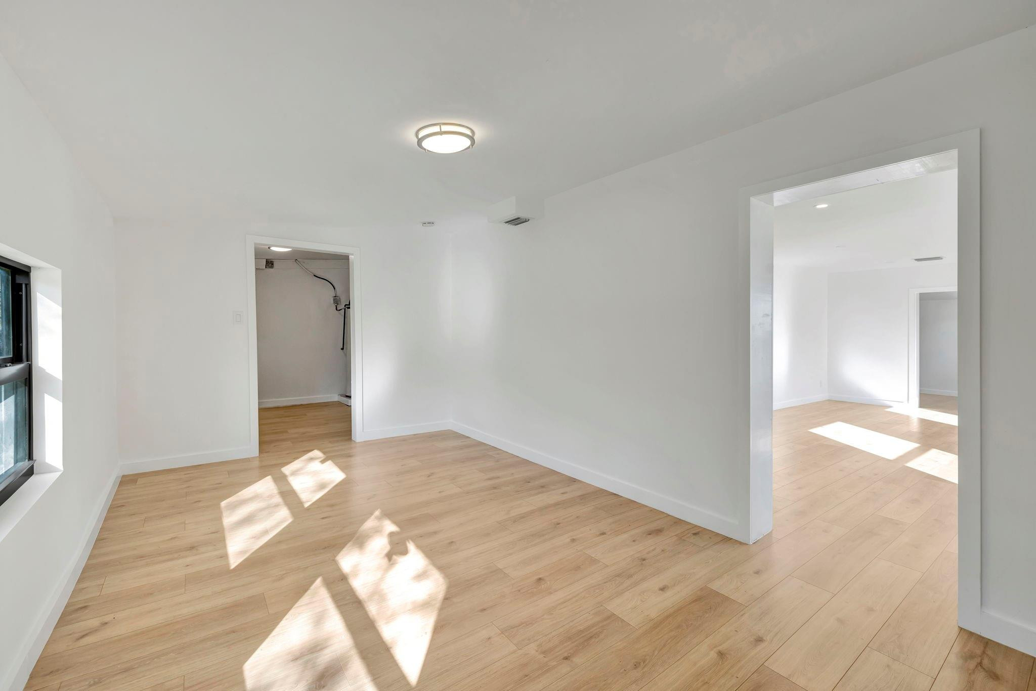 3404 Sloan Road