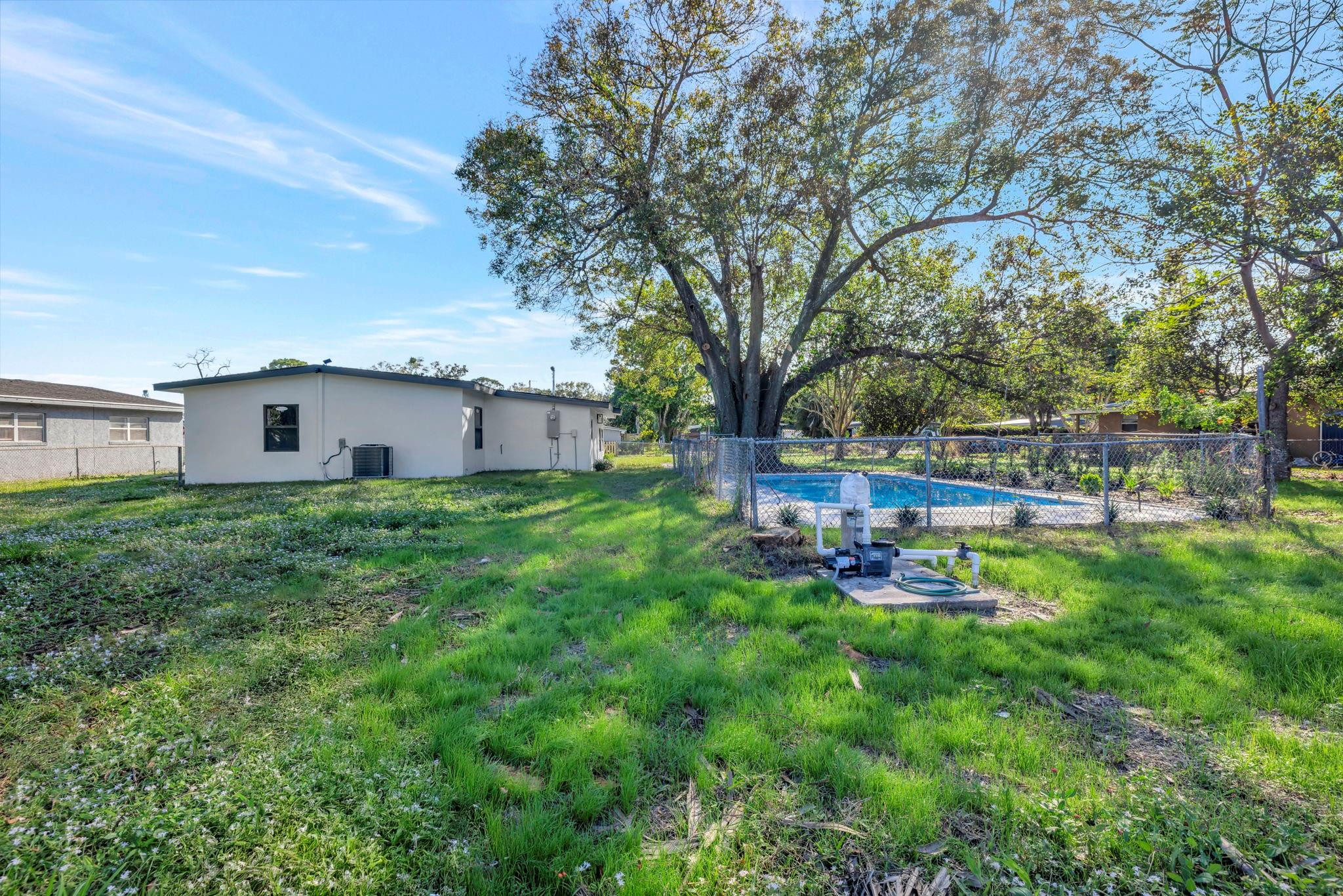 3404 Sloan Road