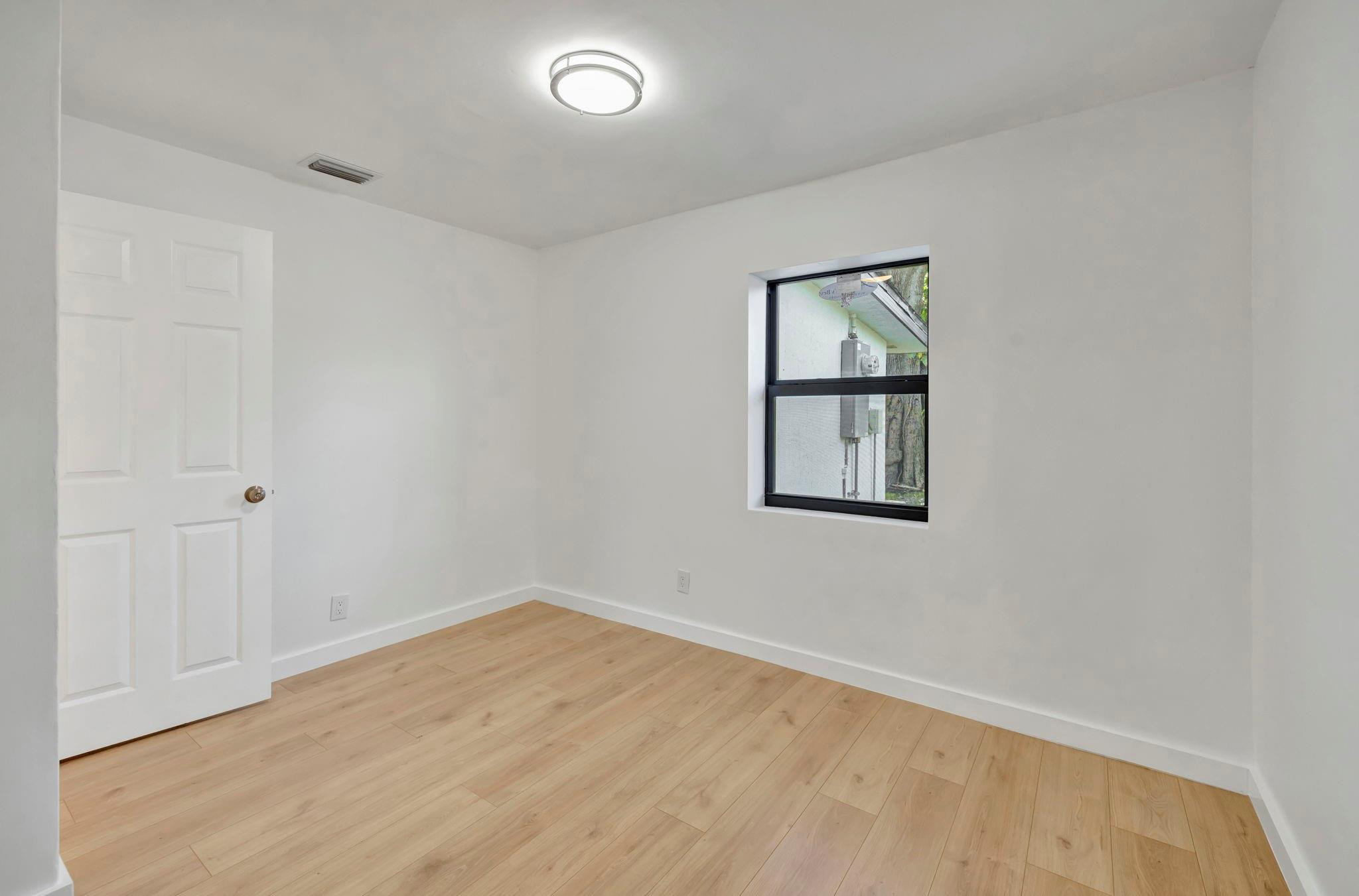 3404 Sloan Road