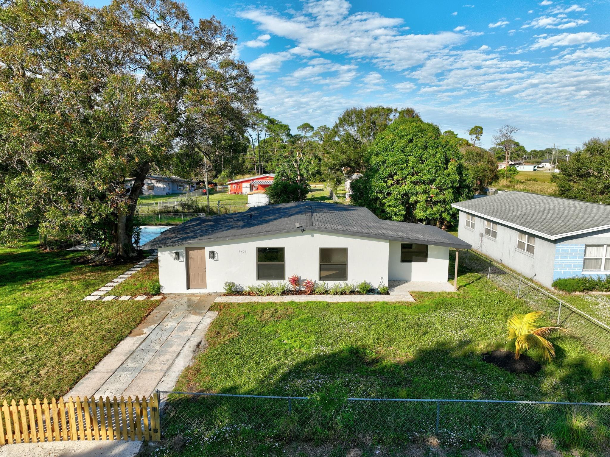 3404 Sloan Road