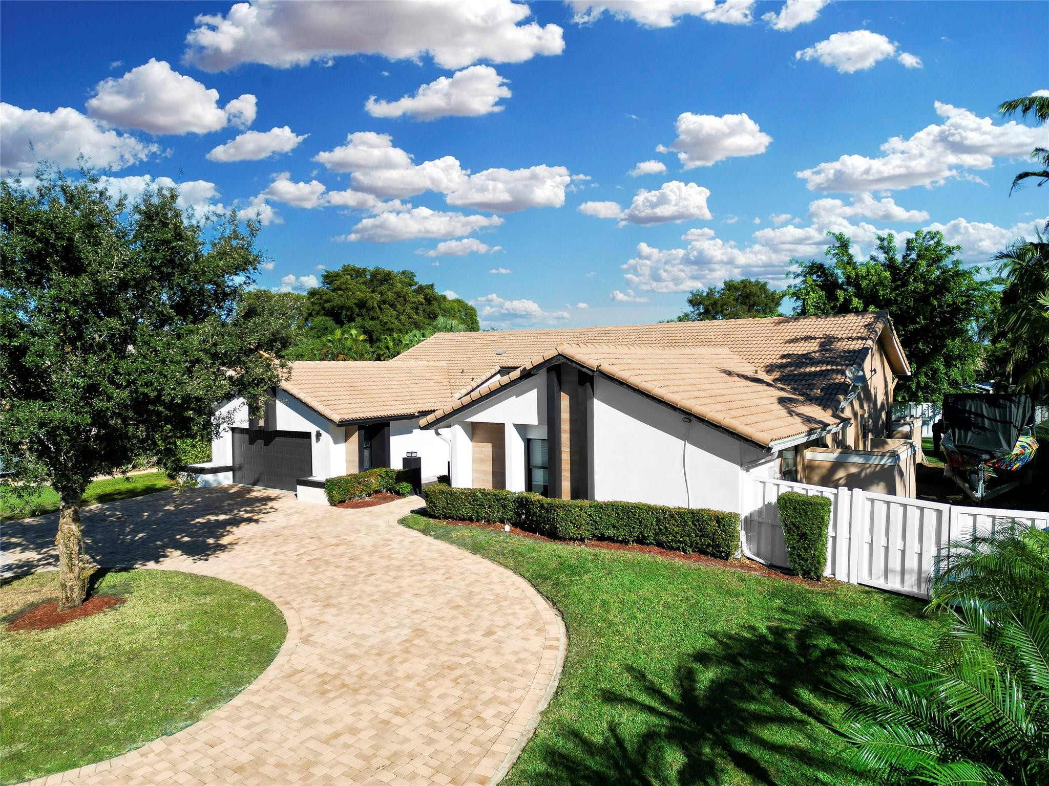 427 NW 112th Avenue