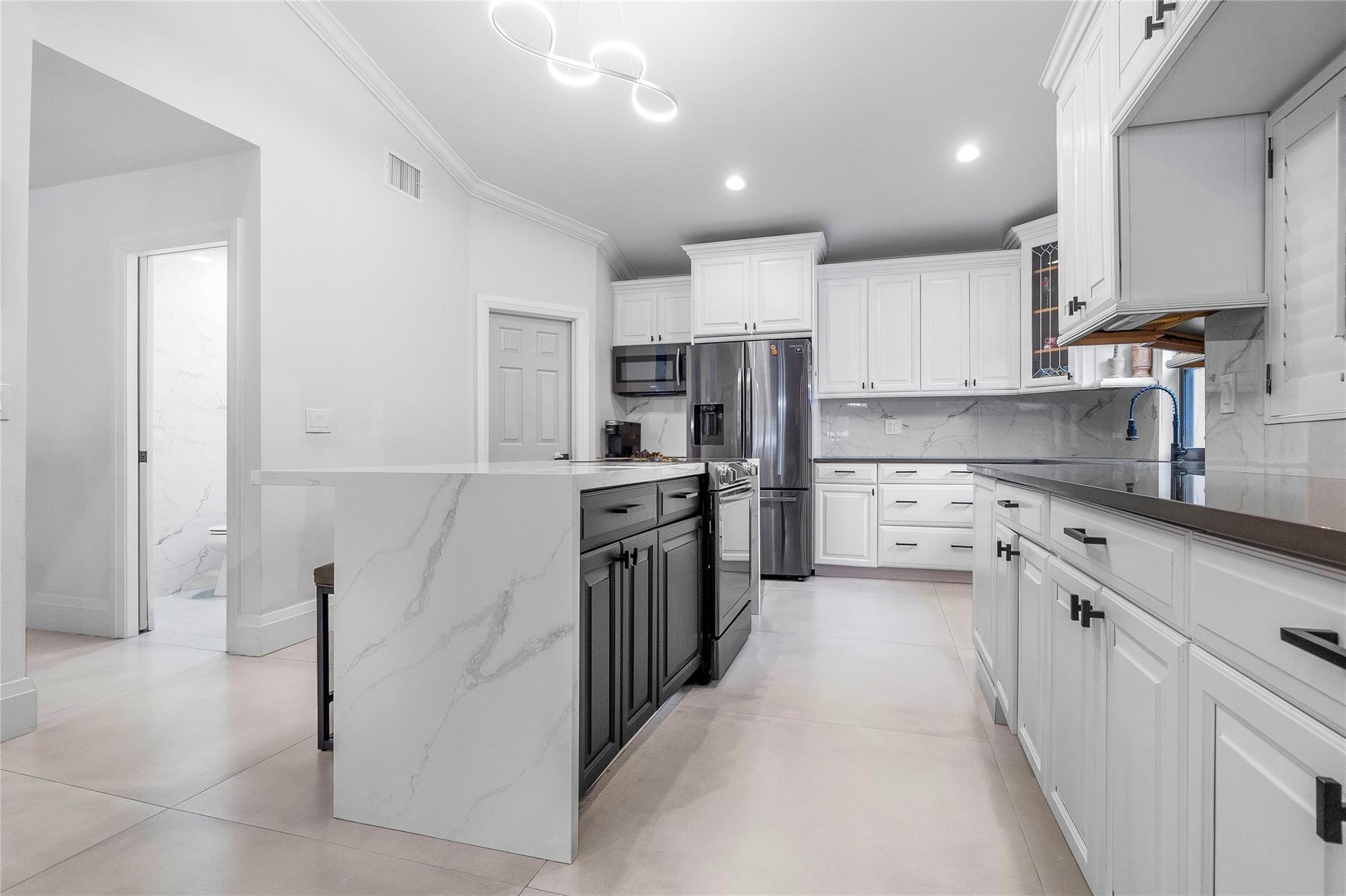 427 NW 112th Avenue
