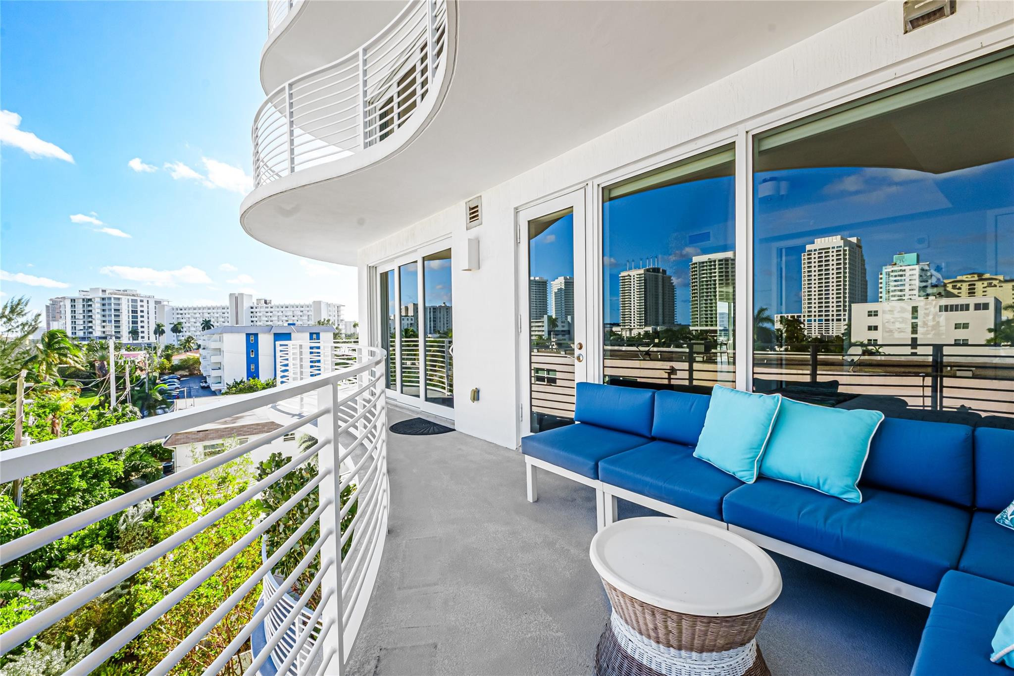 612 Bayshore Drive 402