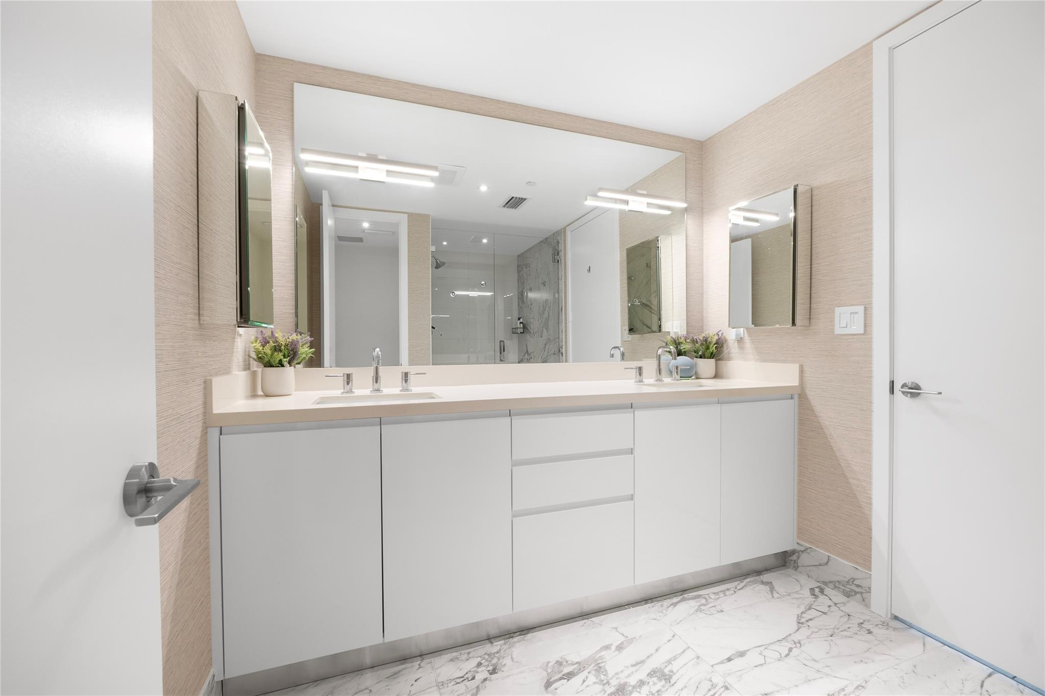 612 Bayshore Drive 402