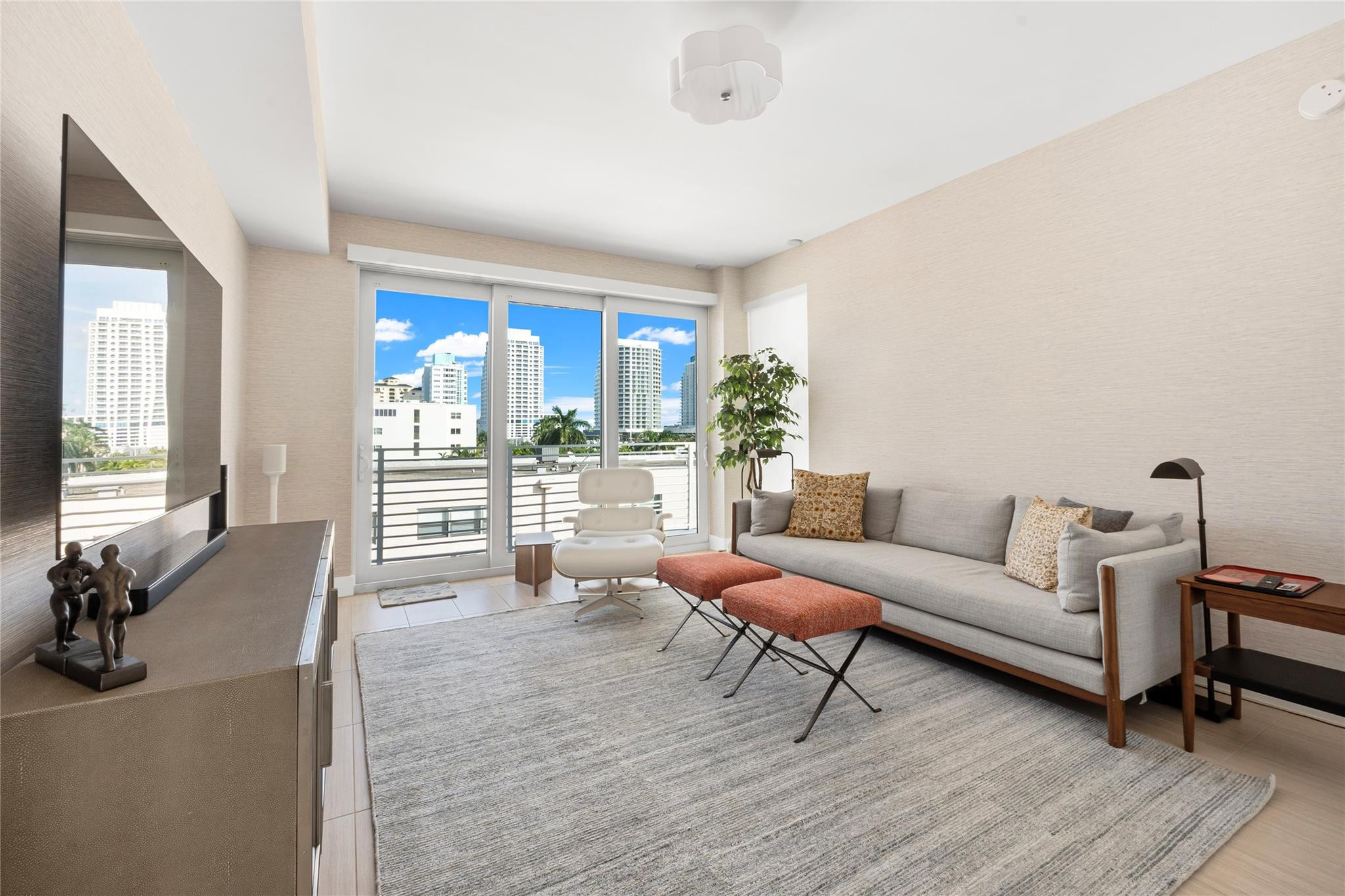 612 Bayshore Drive 402