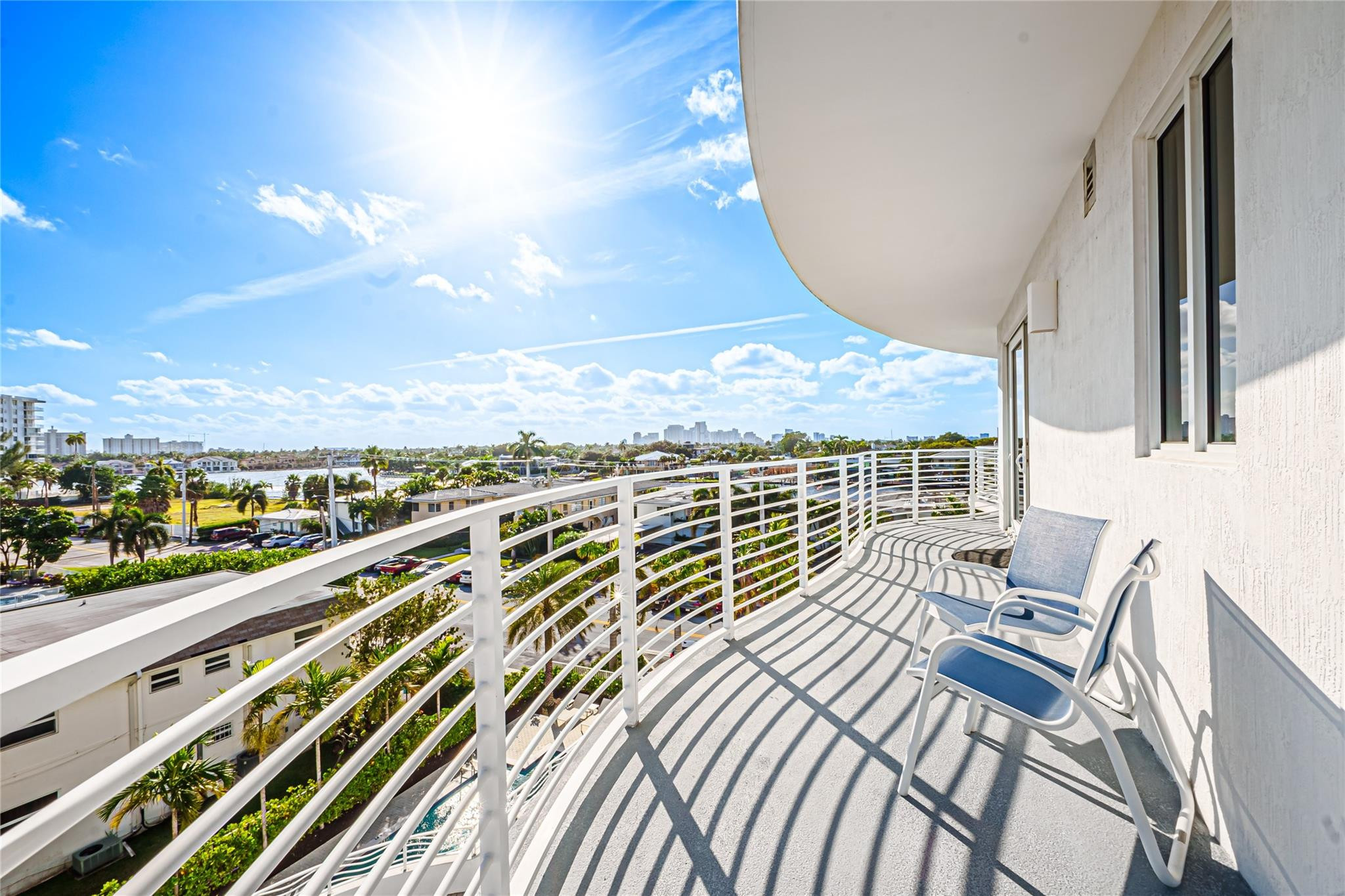 612 Bayshore Drive 402