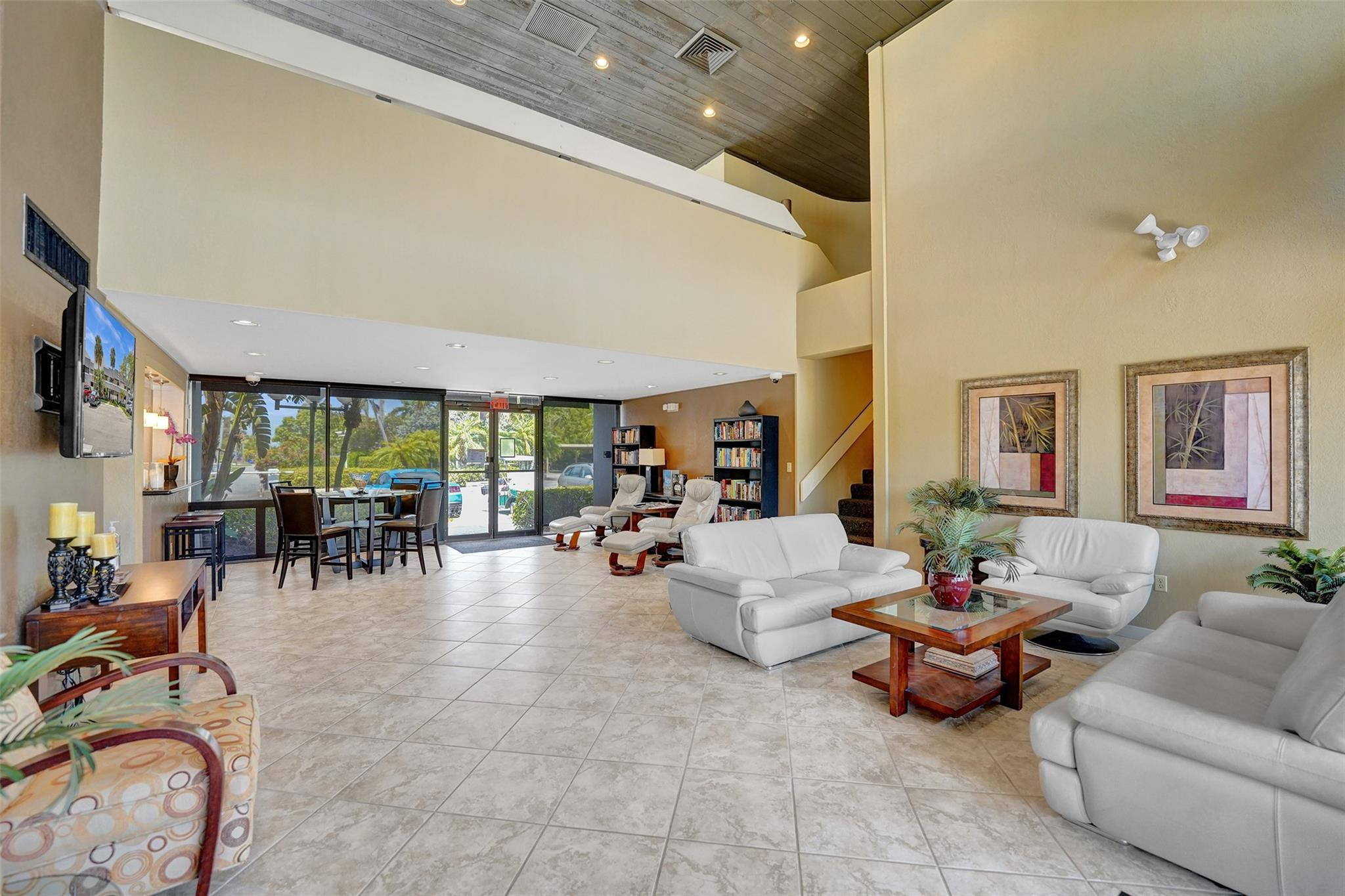1100 SE 5th Court 85