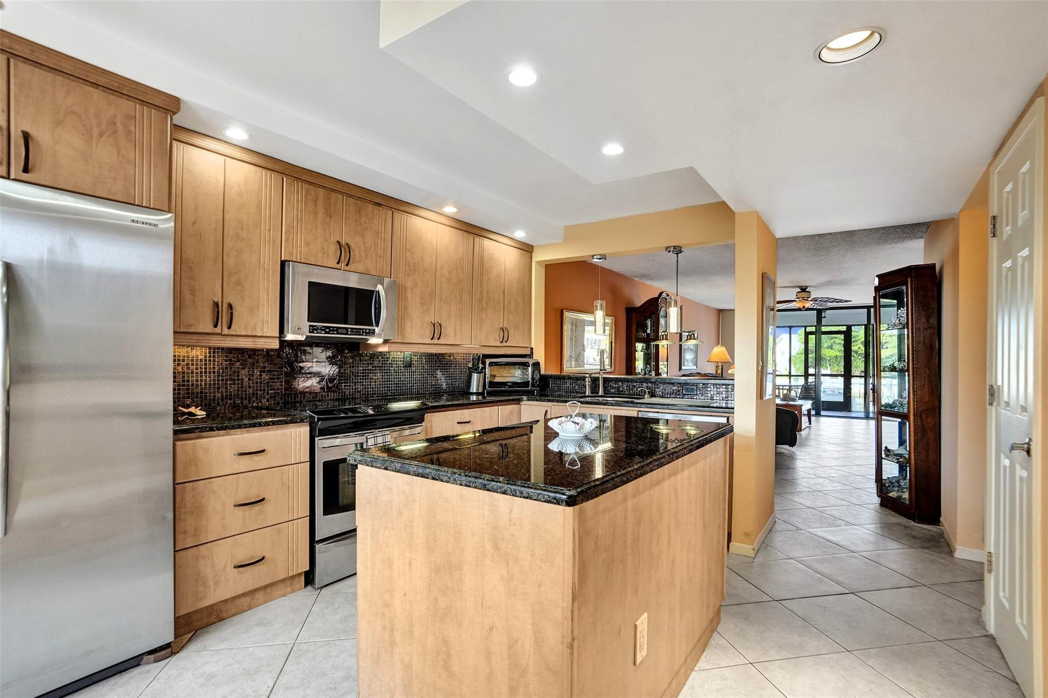 1100 SE 5th Court 85