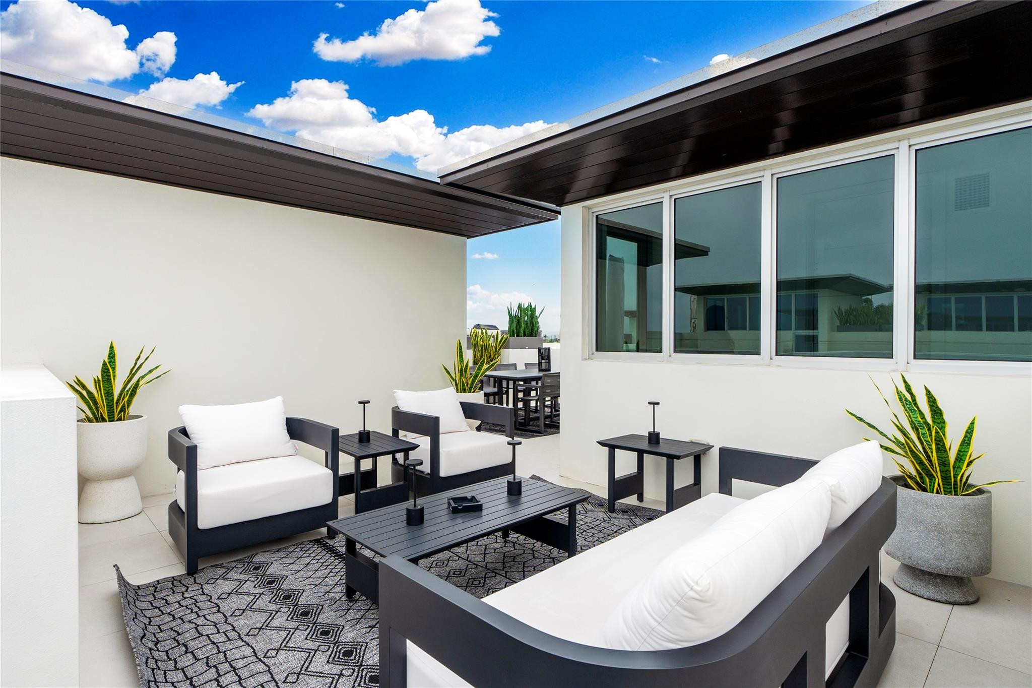 246 Garden Court 246, Lauderdale-By-The-Sea Unit: 246