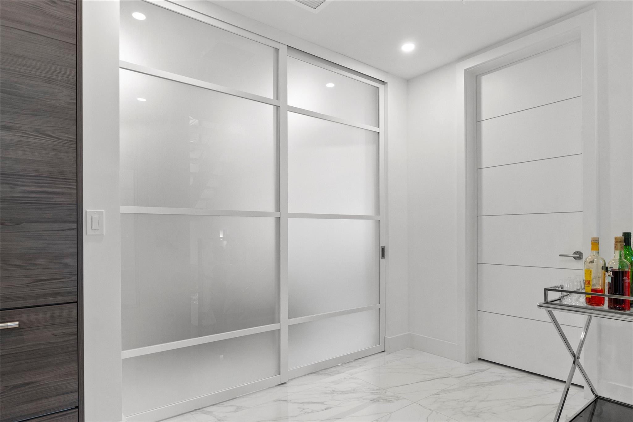 246 Garden Court 246, Lauderdale-By-The-Sea Unit: 246