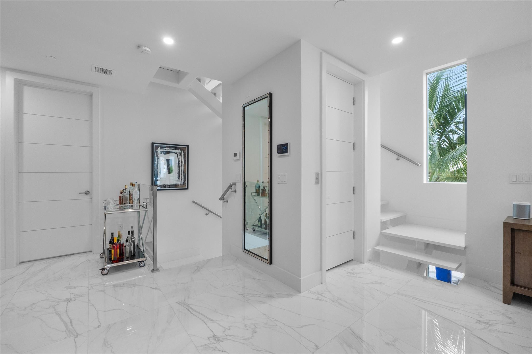 246 Garden Court 246, Lauderdale-By-The-Sea Unit: 246