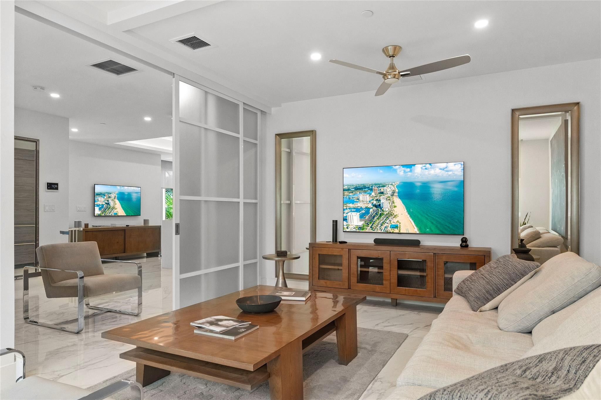 246 Garden Court 246, Lauderdale-By-The-Sea Unit: 246