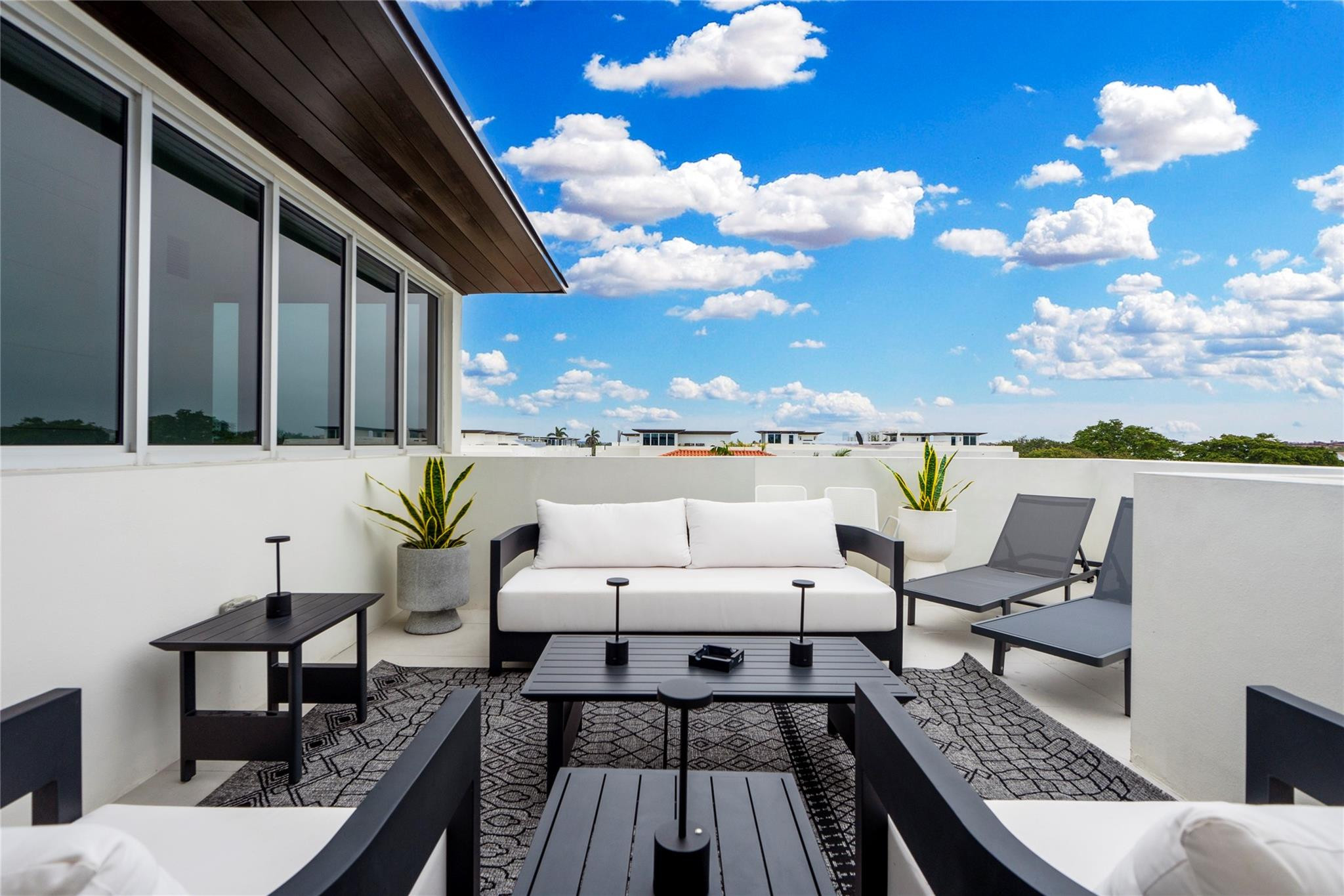 246 Garden Court 246, Lauderdale-By-The-Sea Unit: 246