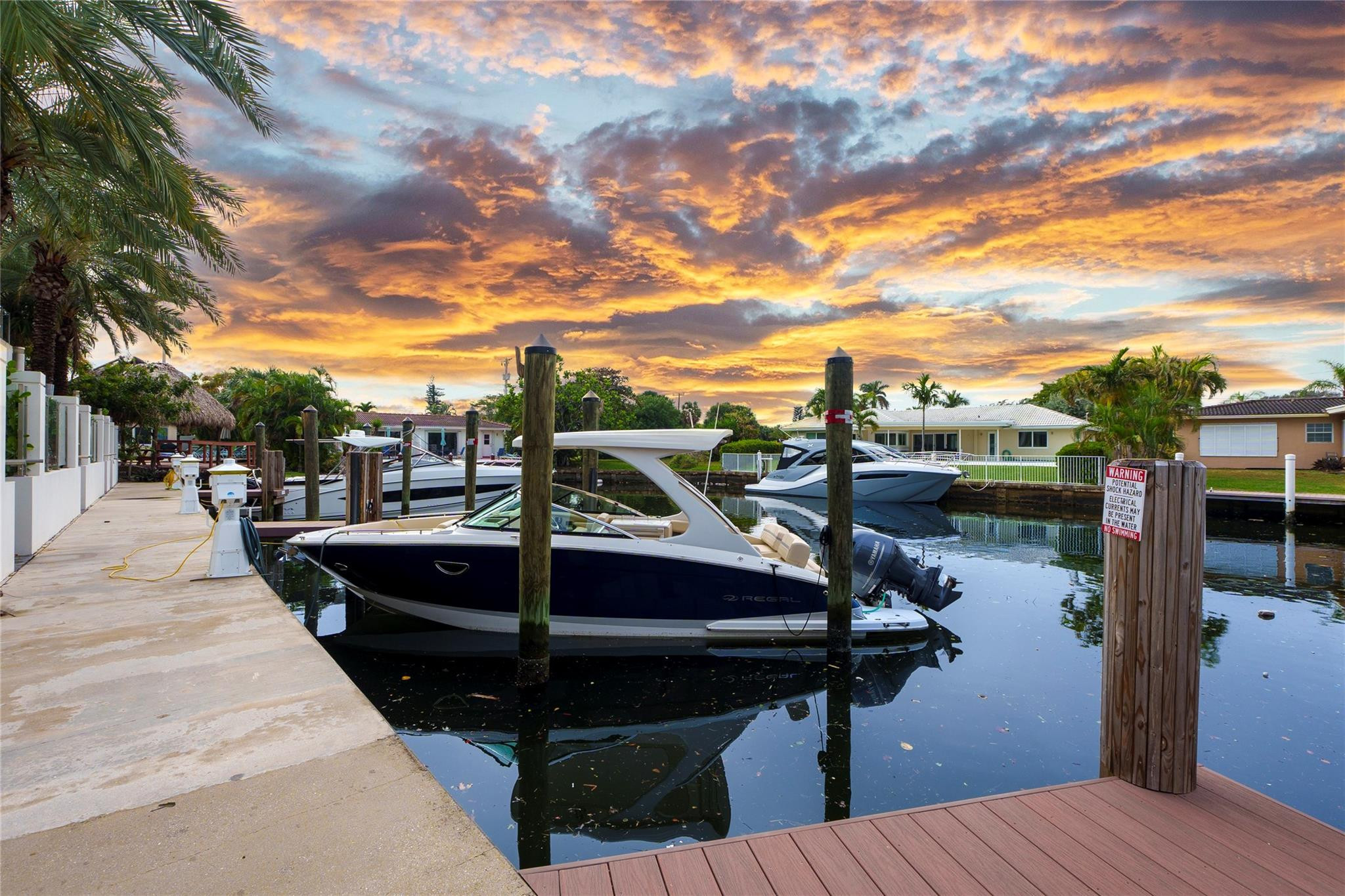 246 Garden Court 246, Lauderdale-By-The-Sea Unit: 246