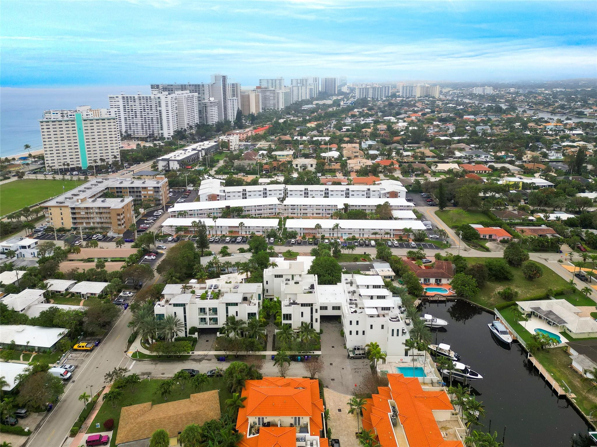 246 Garden Court 246, Lauderdale-By-The-Sea Unit: 246