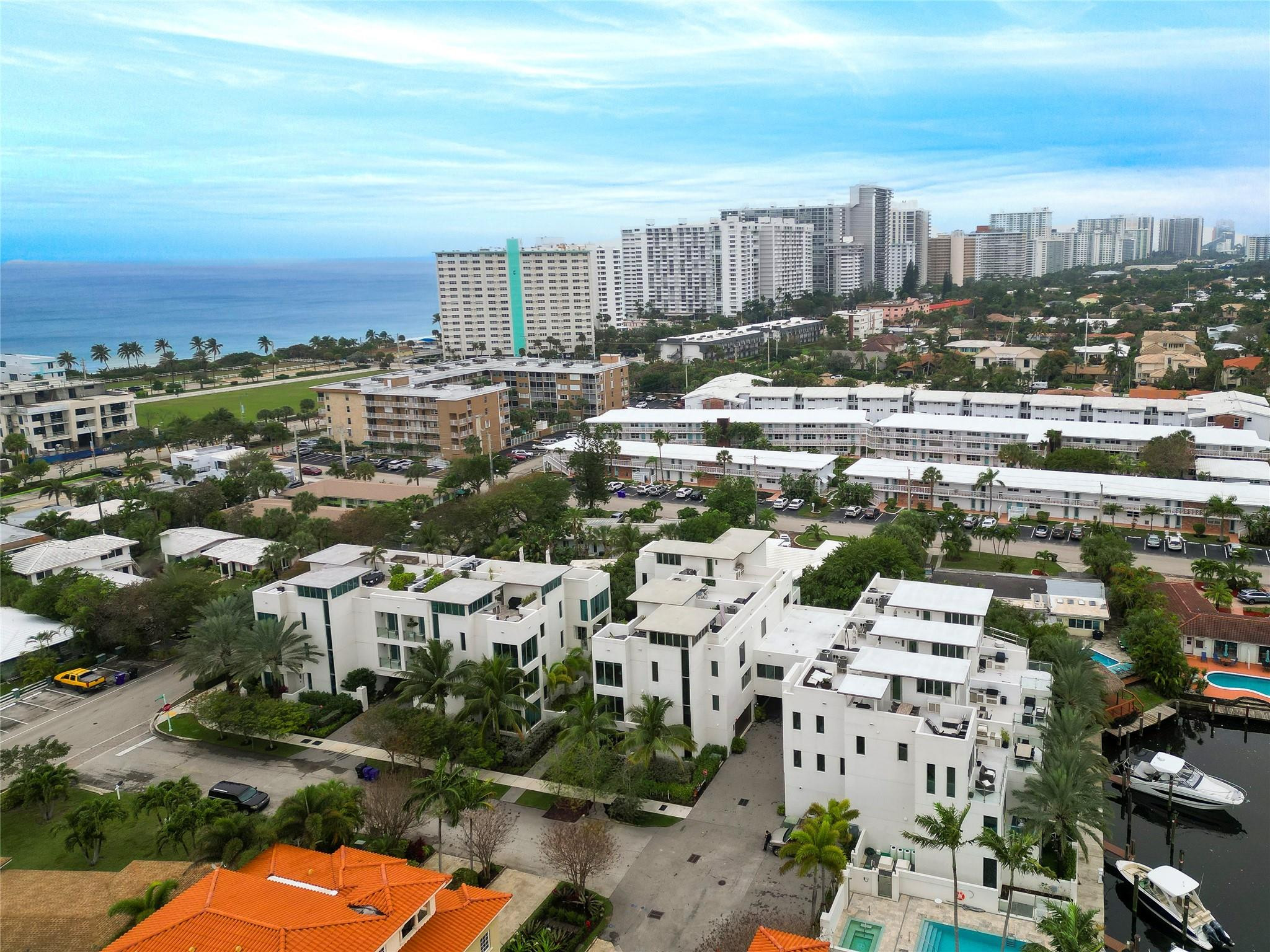 246 Garden Court 246, Lauderdale-By-The-Sea Unit: 246