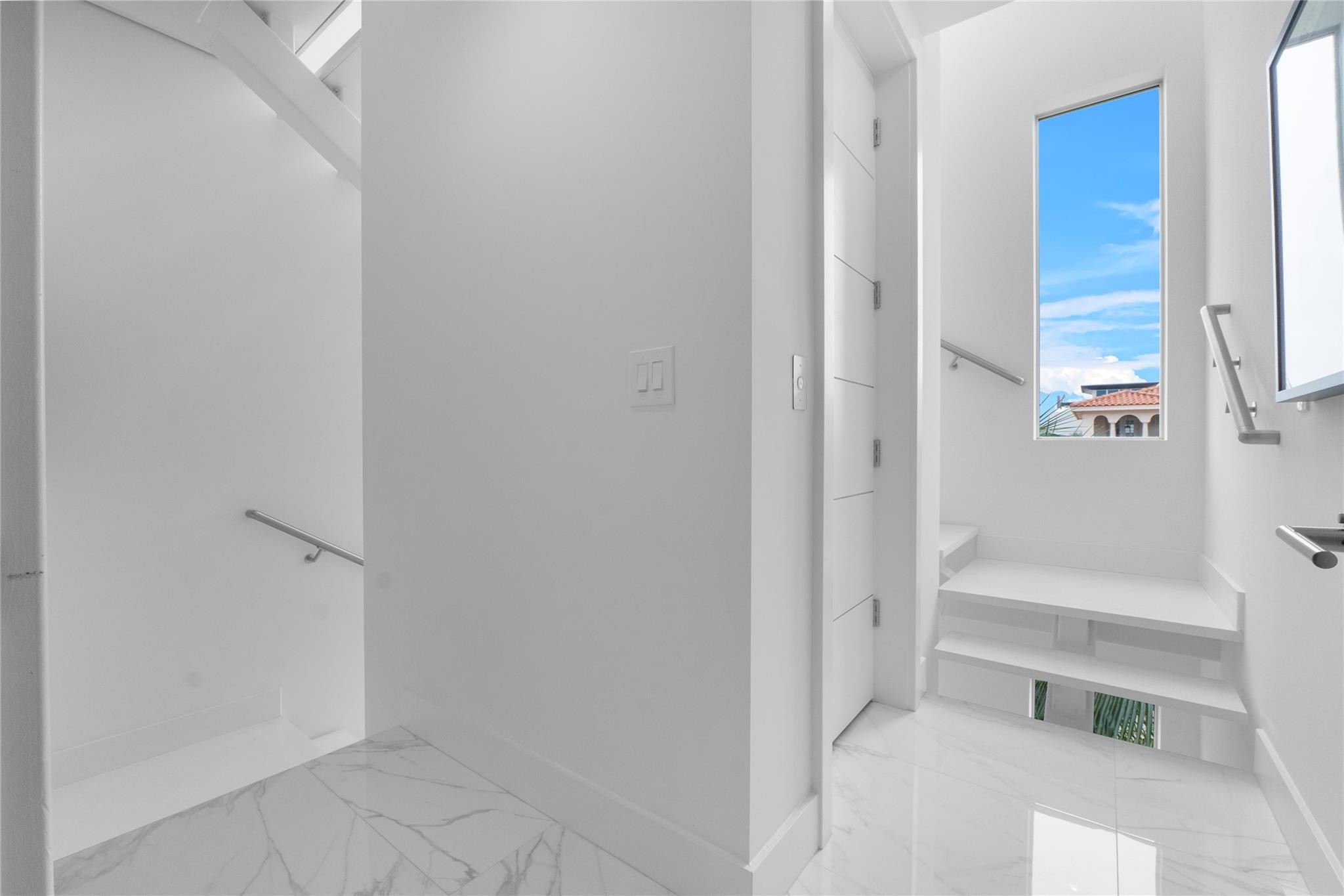 246 Garden Court 246, Lauderdale-By-The-Sea Unit: 246