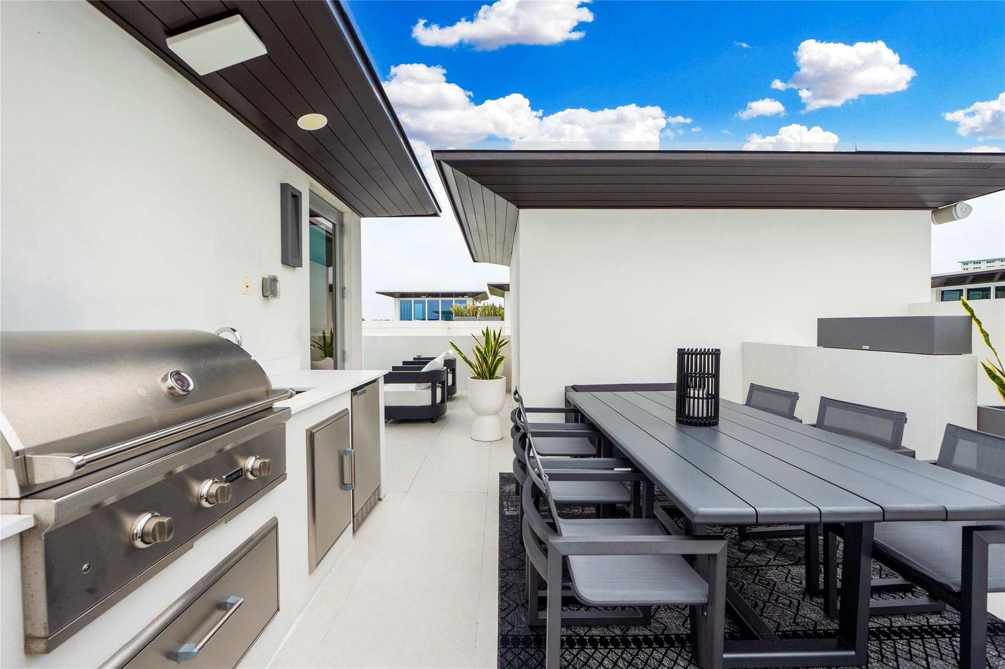 246 Garden Court 246, Lauderdale-By-The-Sea Unit: 246