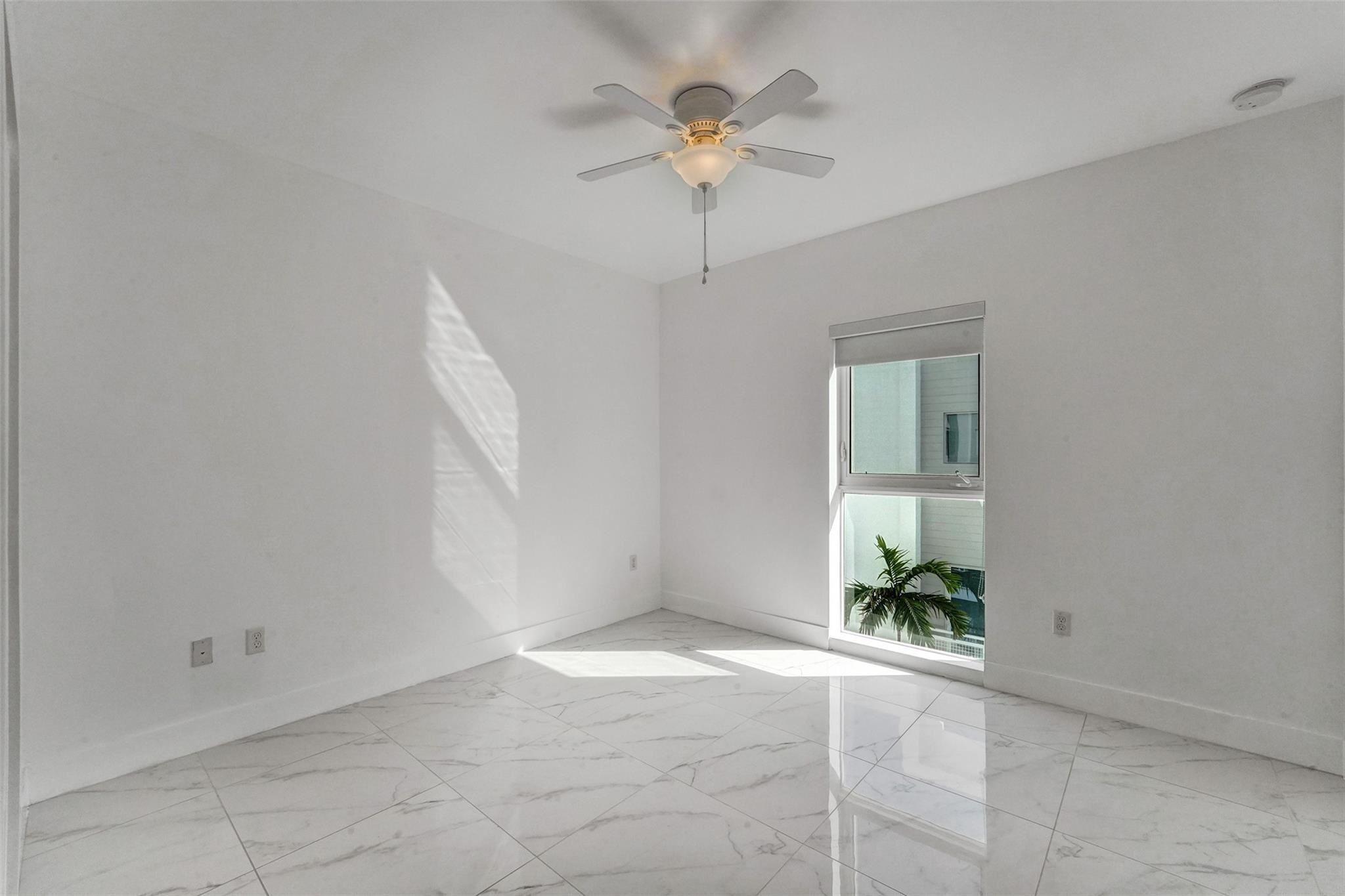 1359 N Ocean Boulevard