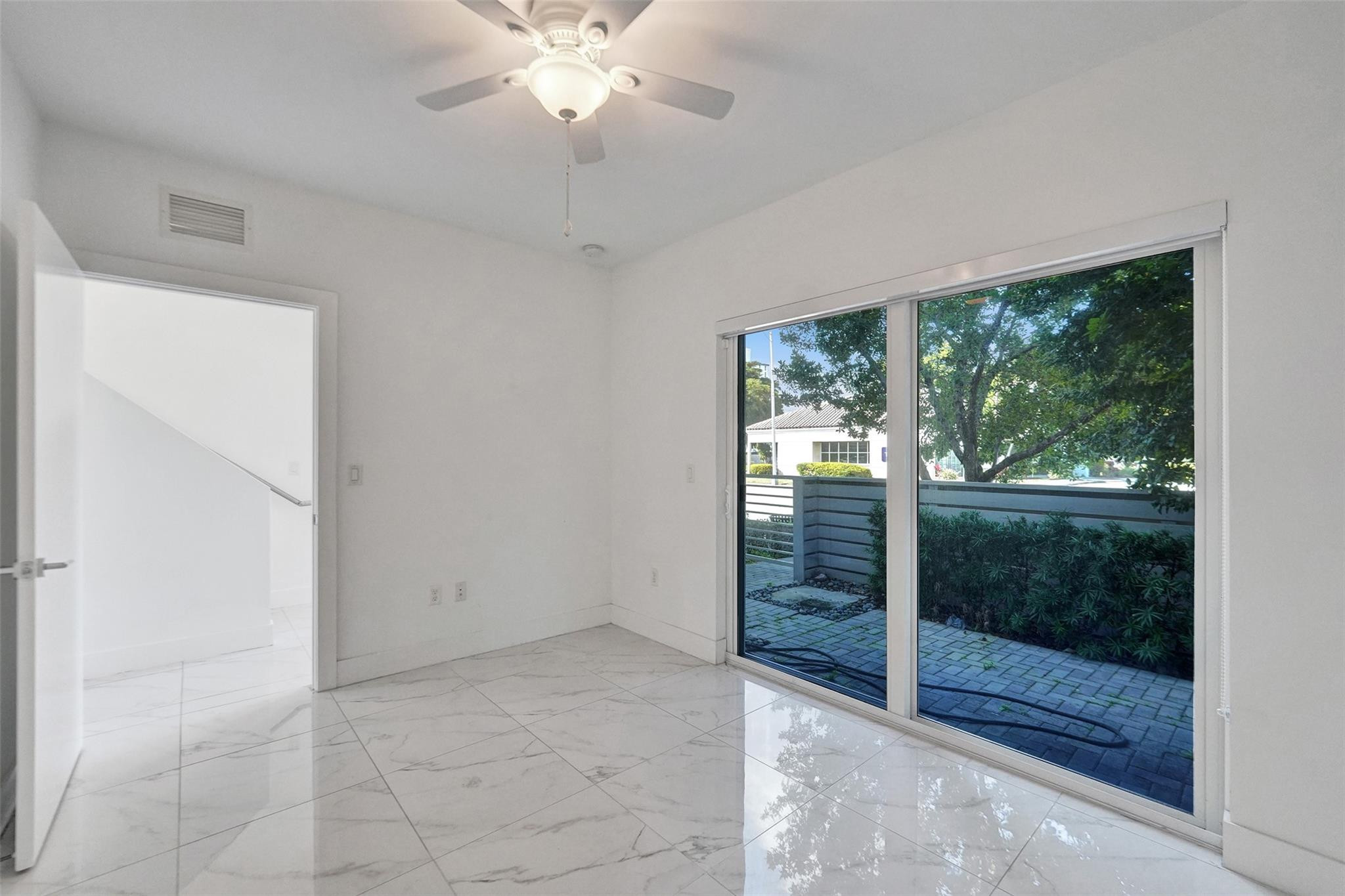 1359 N Ocean Boulevard