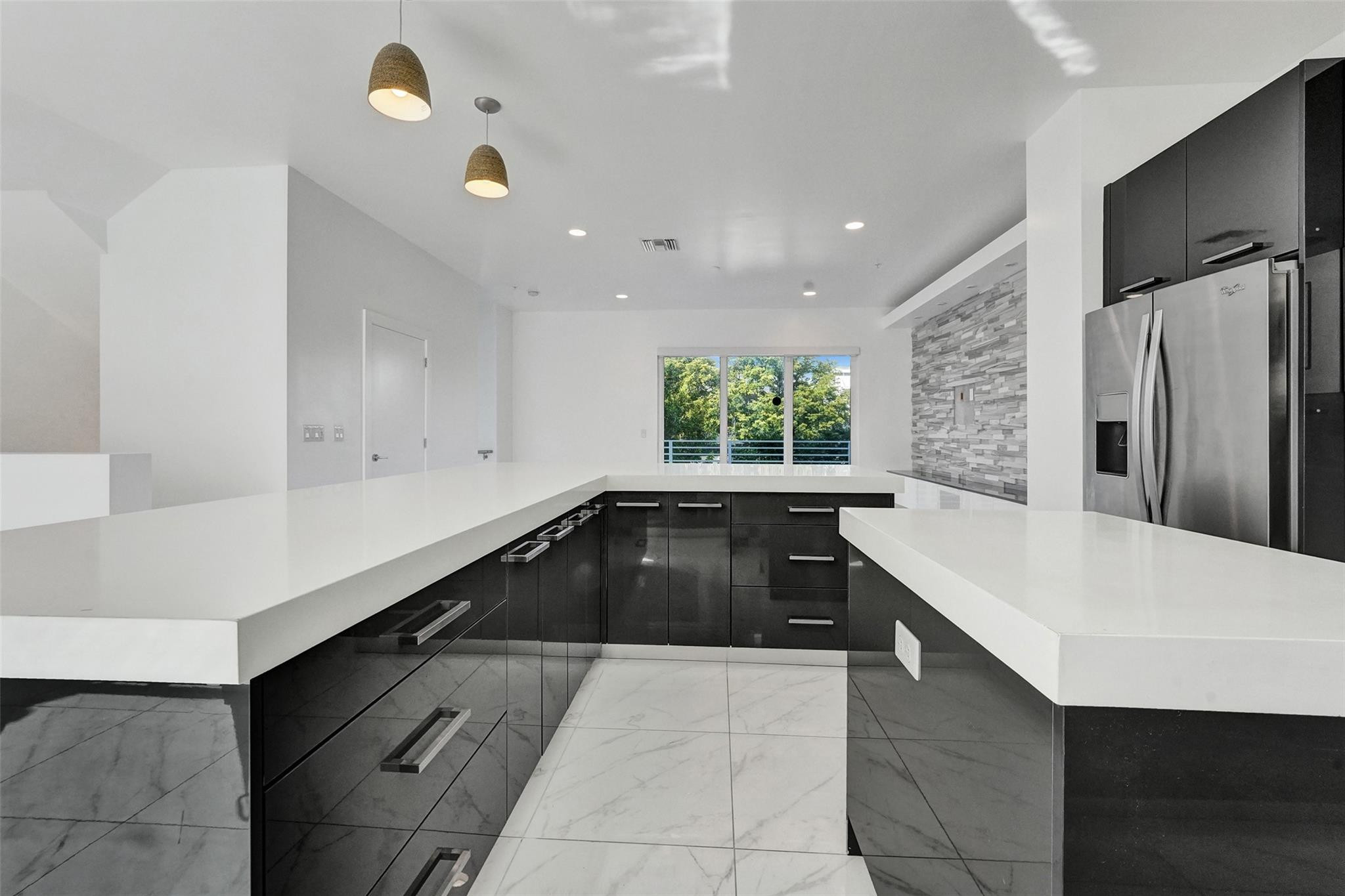1359 N Ocean Boulevard