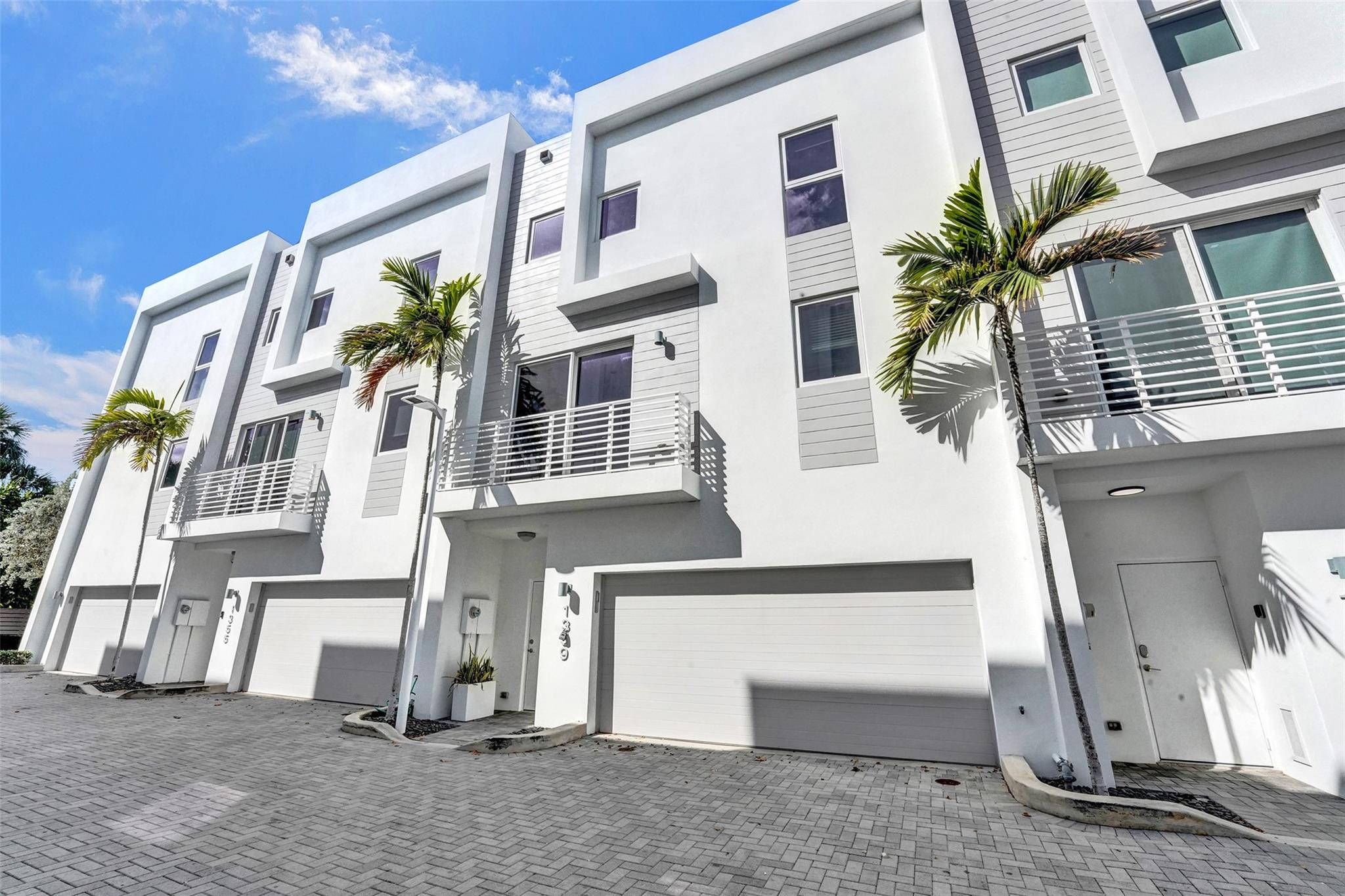 1359 N Ocean Boulevard