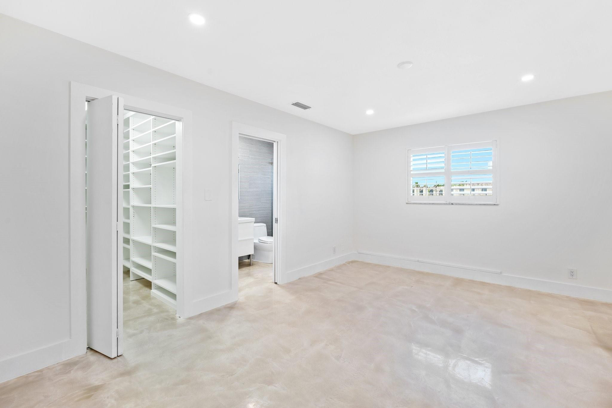 2200 NE 36th Street 2