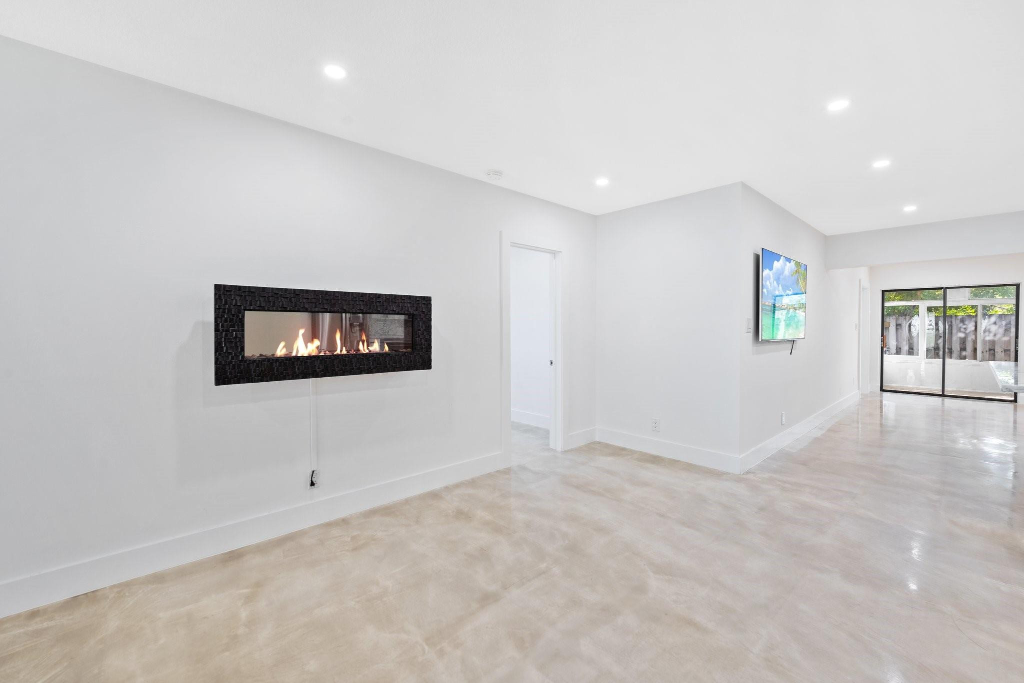 2200 NE 36th Street 2