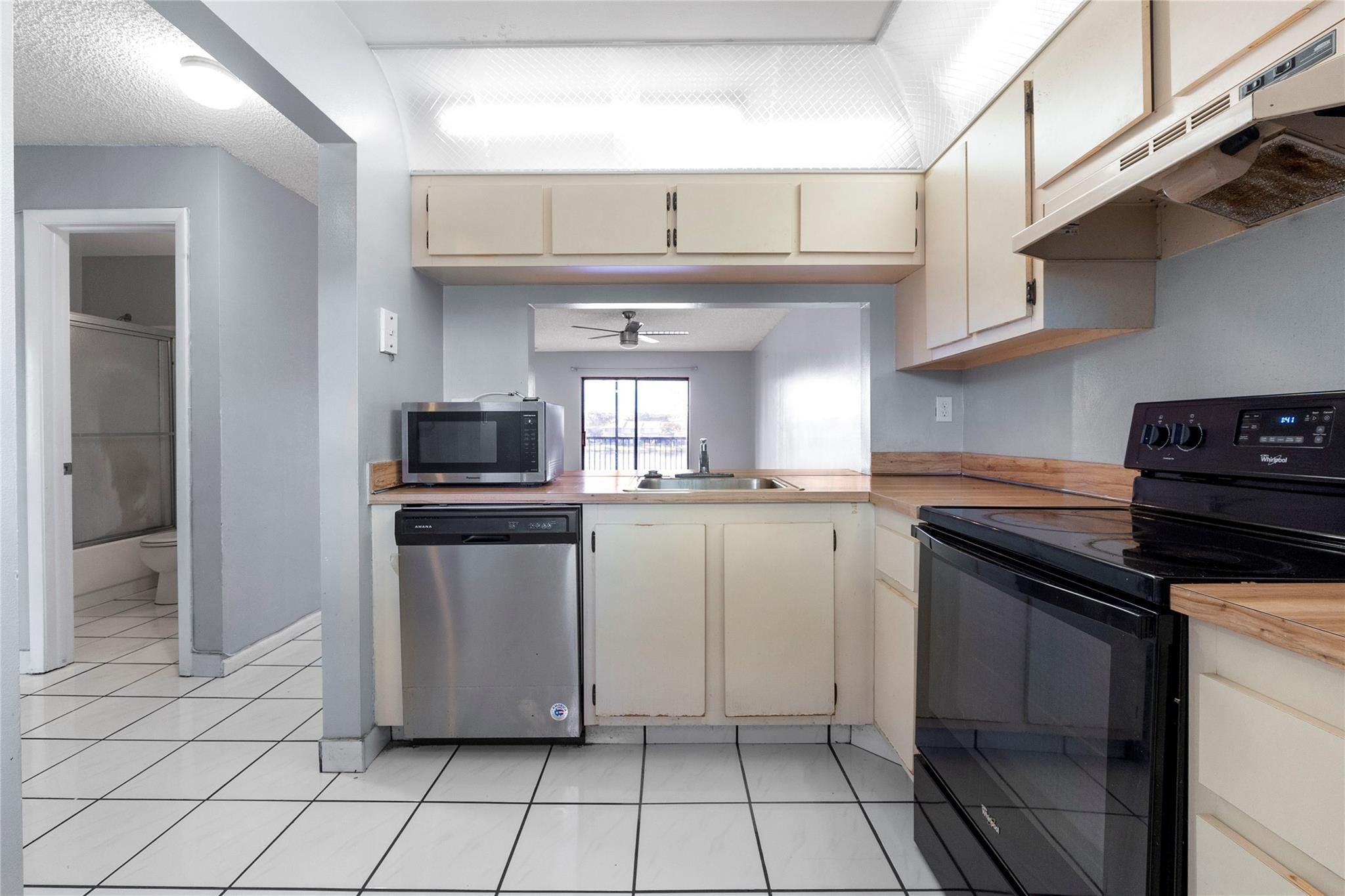 1040 NW 106th Terrace 203