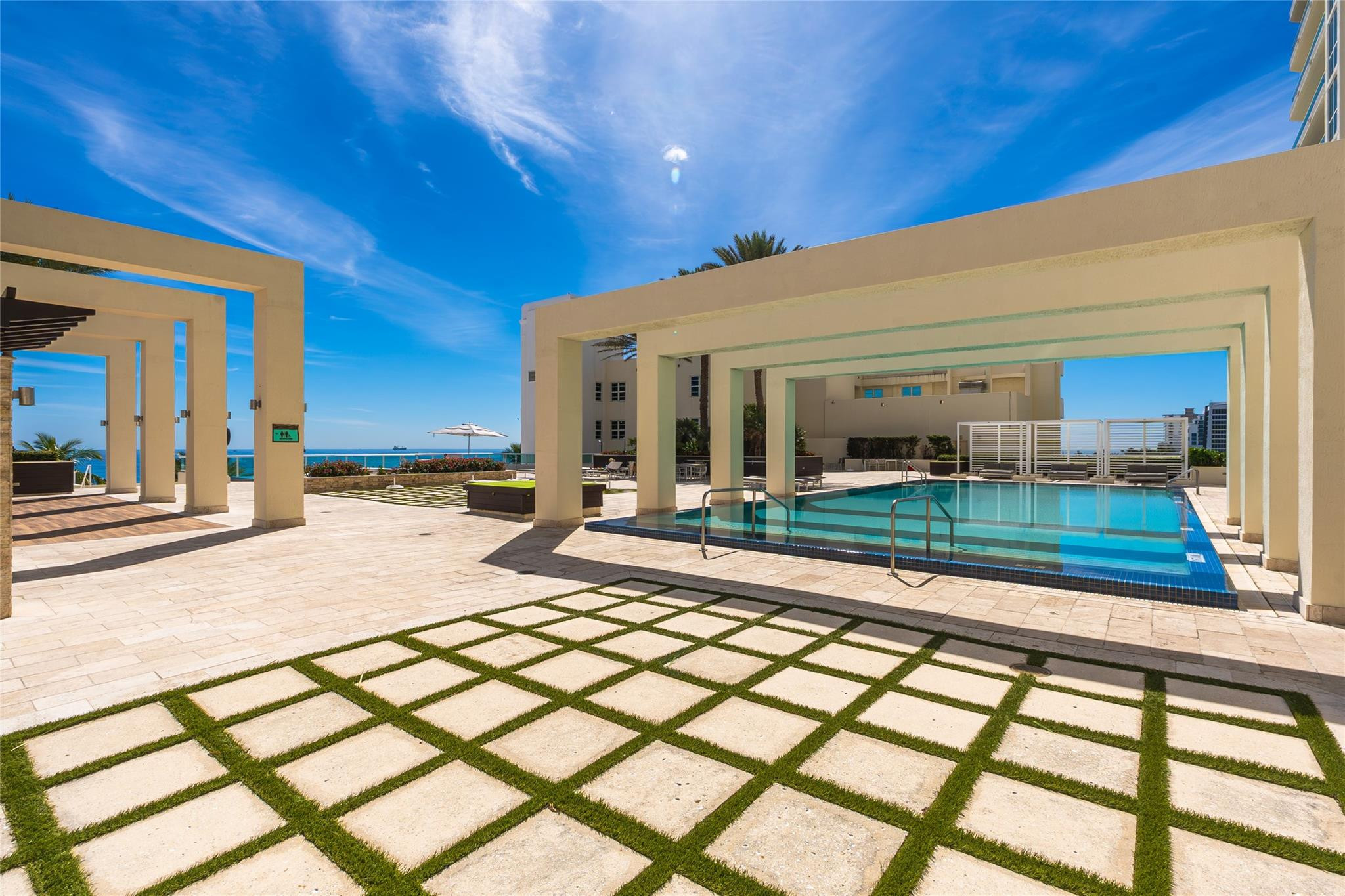 101 S Fort Lauderdale Beach Boulevard Unit: 907