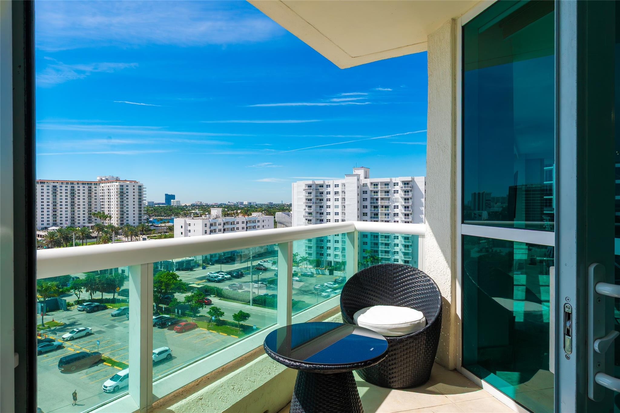 101 S Fort Lauderdale Beach Boulevard Unit: 907
