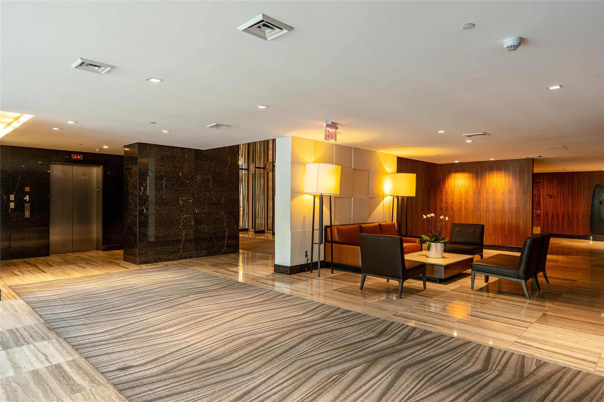 101 S Fort Lauderdale Beach Boulevard Unit: 907