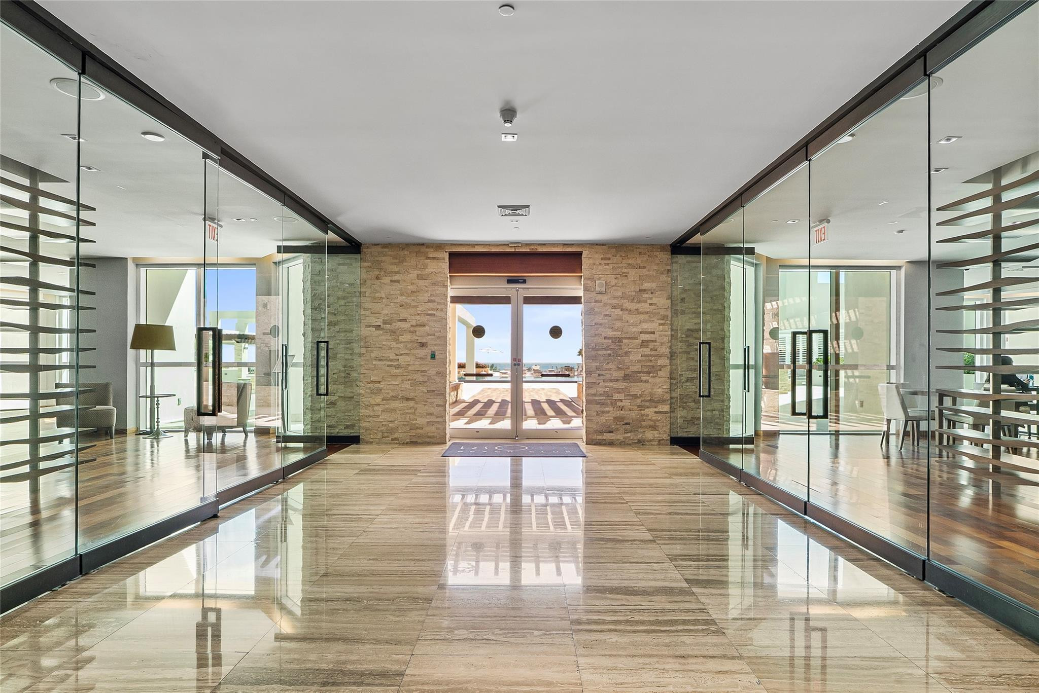 101 S Fort Lauderdale Beach Boulevard Unit: 907