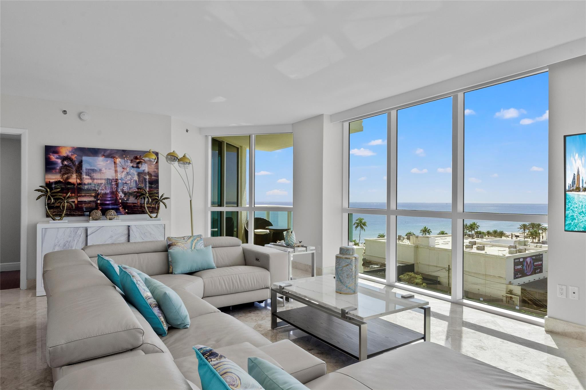 101 S Fort Lauderdale Beach Boulevard Unit: 907